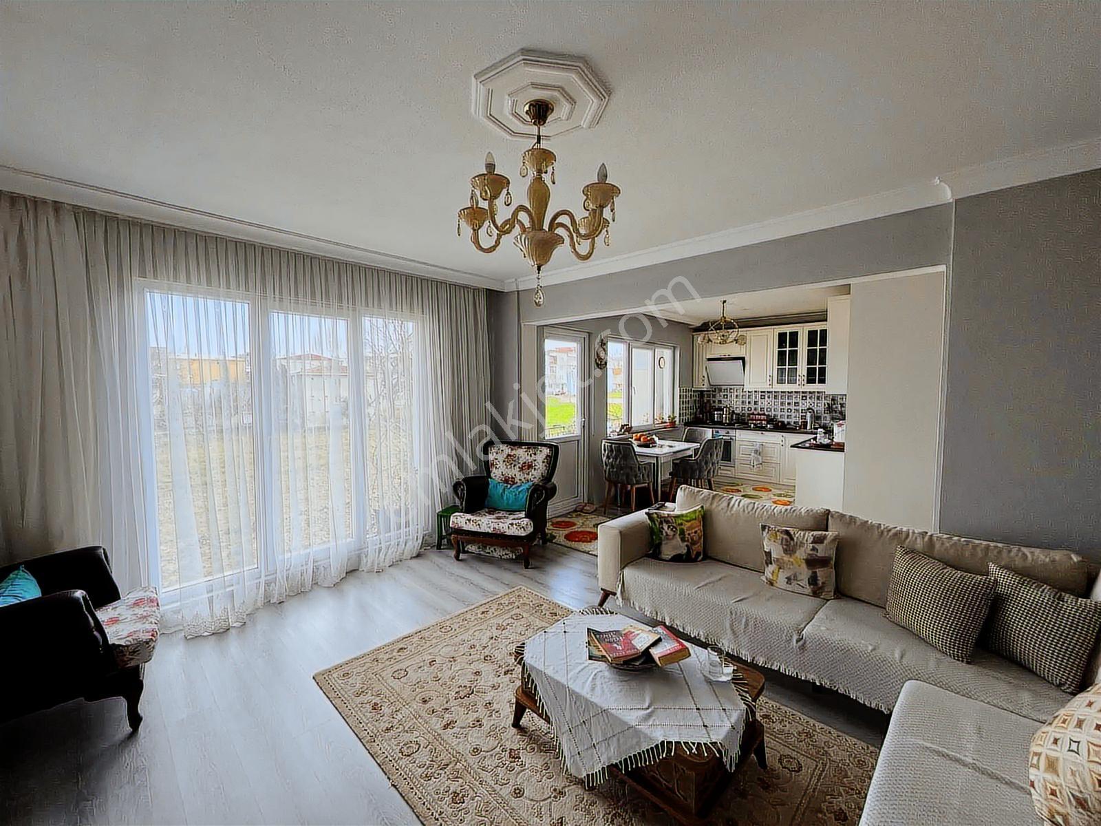 Bm Real Estate Hacivatta Satılık 3 Katlı Müstakıl Ev - Görsel 16