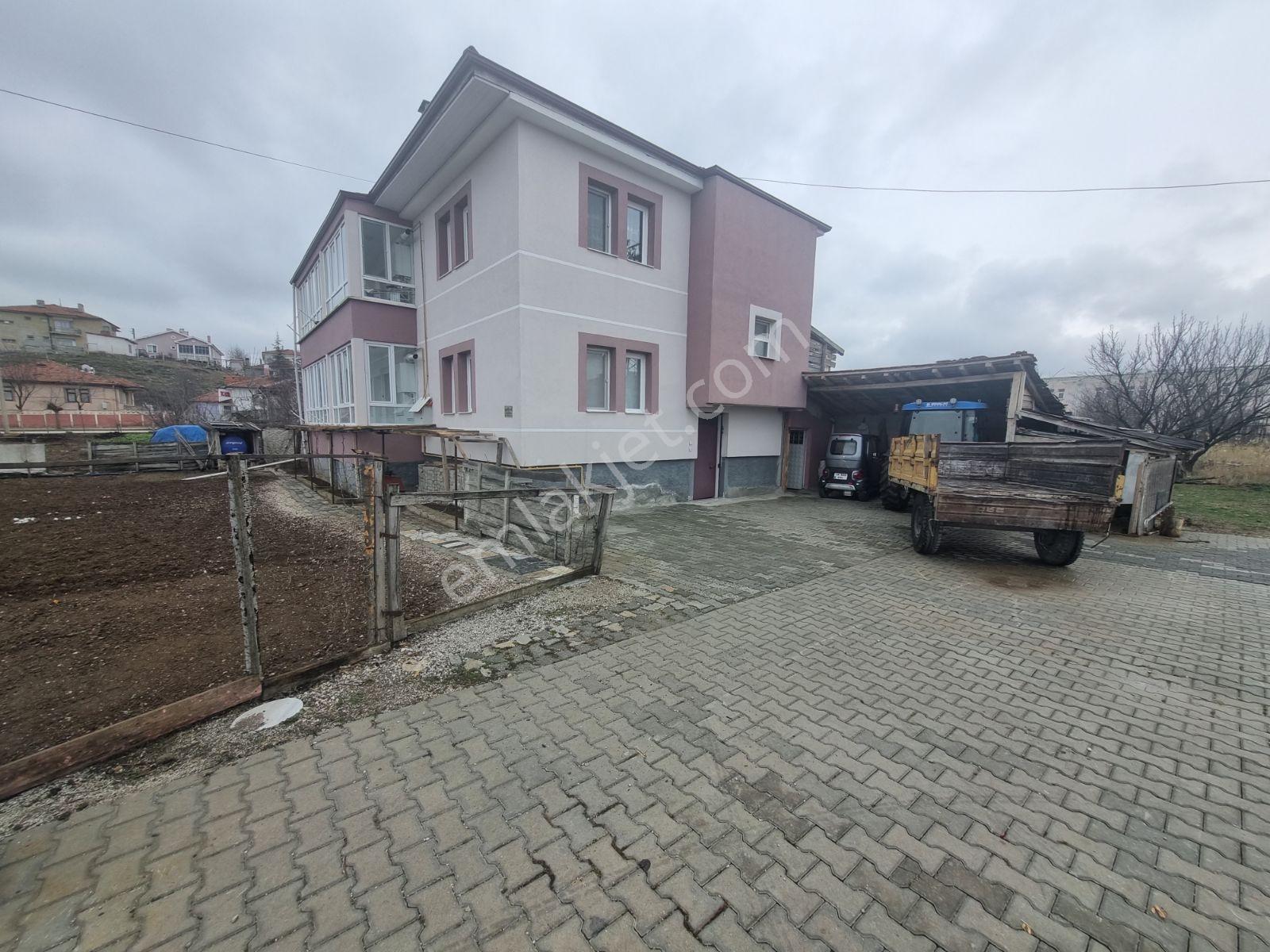Özhan Mahallesinde Kiralık 2+1 Daire - Görsel 19