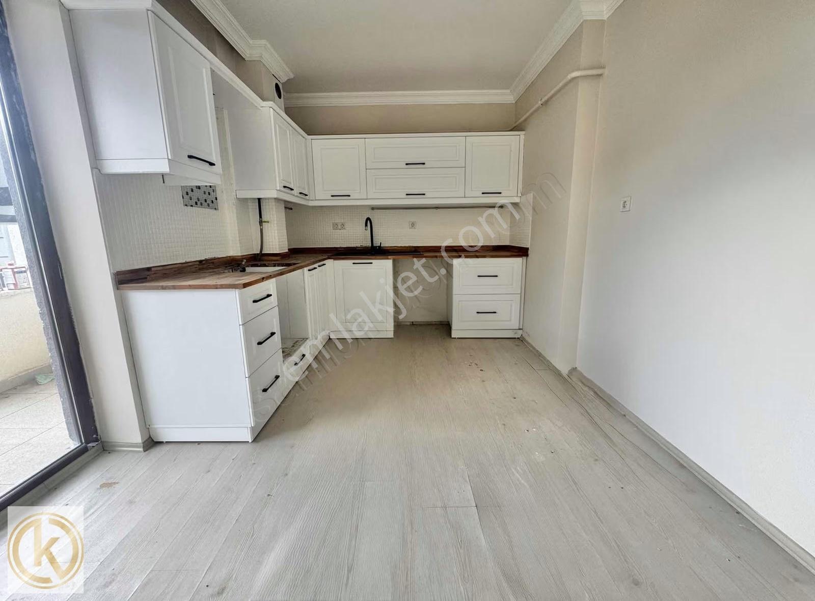 Kaymak Emlak- Kuzey Terminal Civarı 4+1 175m2 Özel Garajlı Daire - Görsel 3