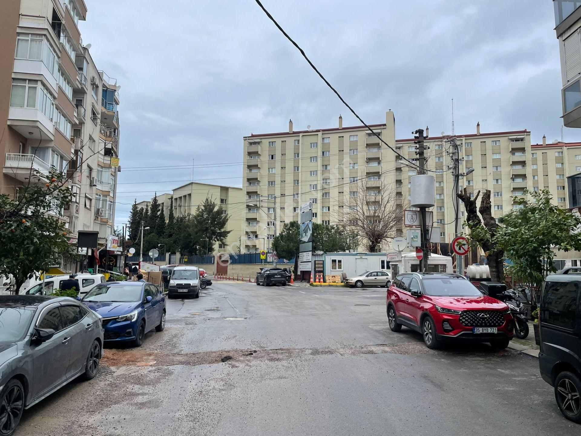 İzmir Reis Mahallesi Ulu Önder Caddesi Üzerinde Satılık Daire! - Görsel 28