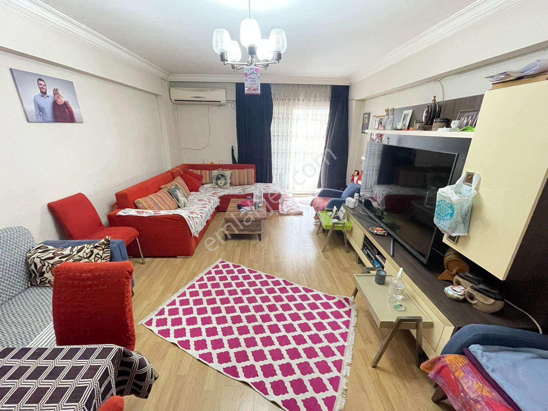 İzmir Reis Mahallesi Ulu Önder Caddesi Üzerinde Satılık Daire! - Görsel 3