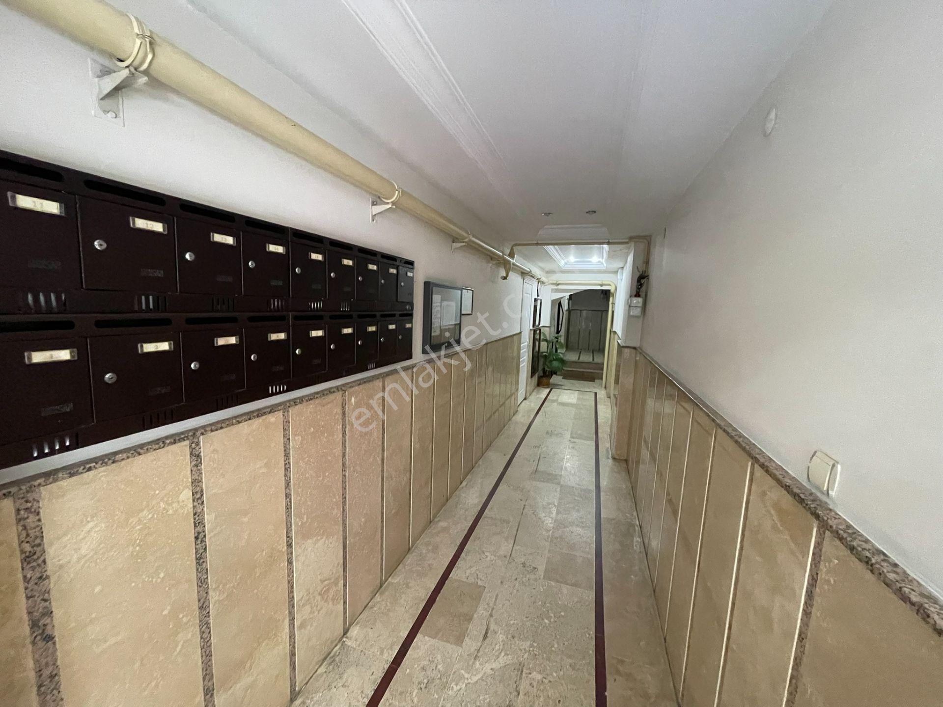 İzmir Reis Mahallesi Ulu Önder Caddesi Üzerinde Satılık Daire! - Görsel 20