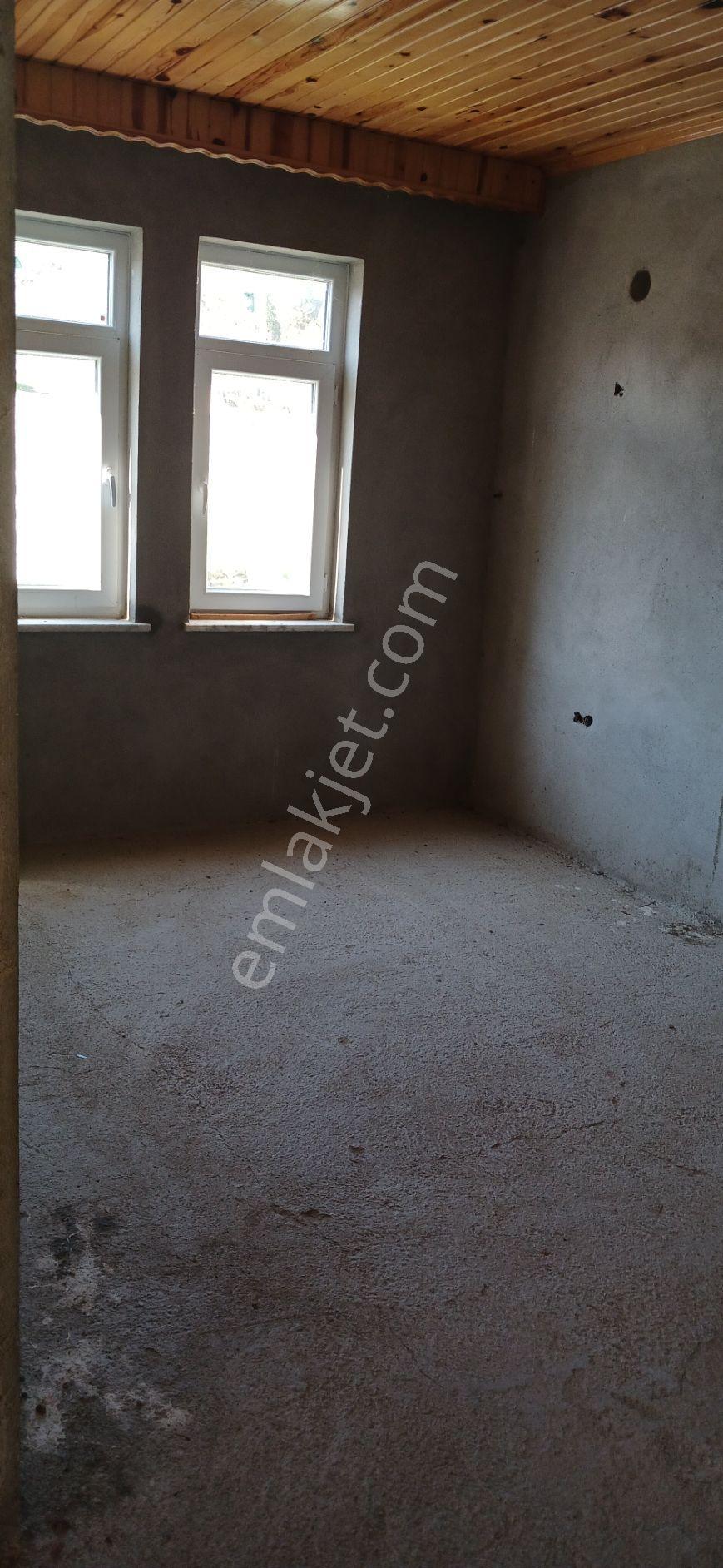 Eyüplü Mahallesi'nde 3 Katlı Ev İle Satılık Fındık Bahçesi - Görsel 29