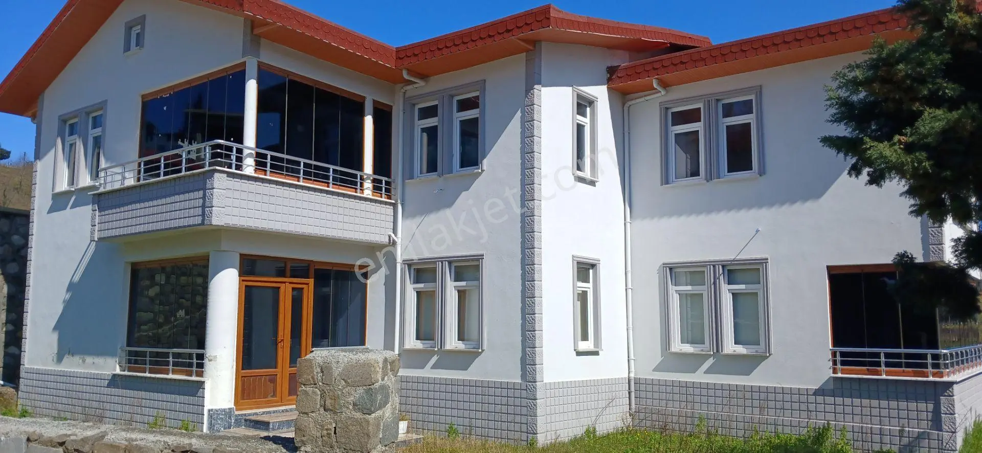 Eyüplü Mahallesi'nde 3 Katlı Ev İle Satılık Fındık Bahçesi - Görsel 3