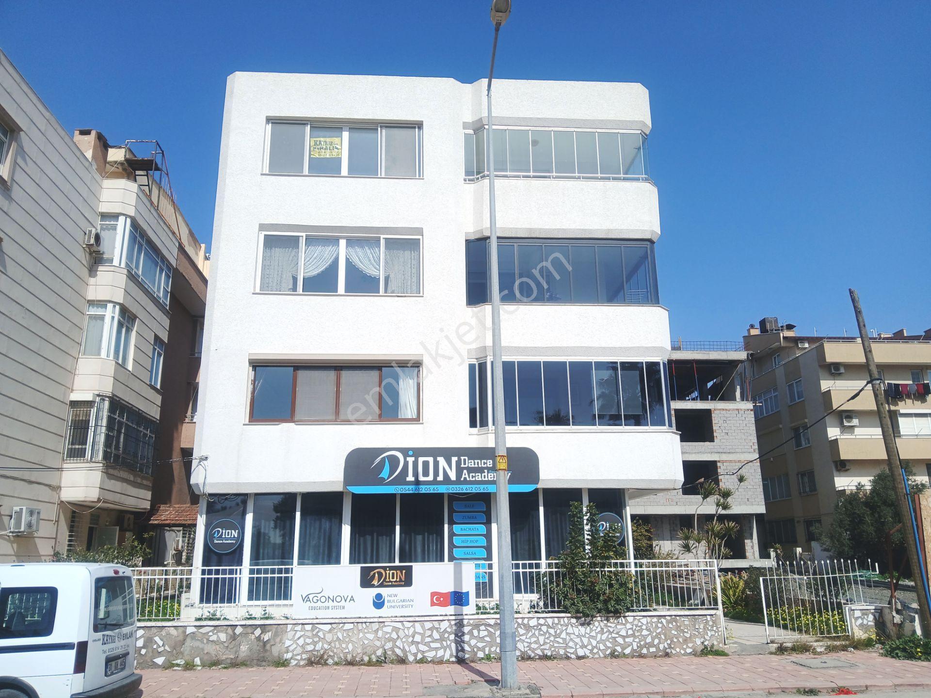 Meydan Mahallesinde Sahil Evlerde Deniz Manzaralı Doğalgazlı Lüks Yapılı Kiralık Daire