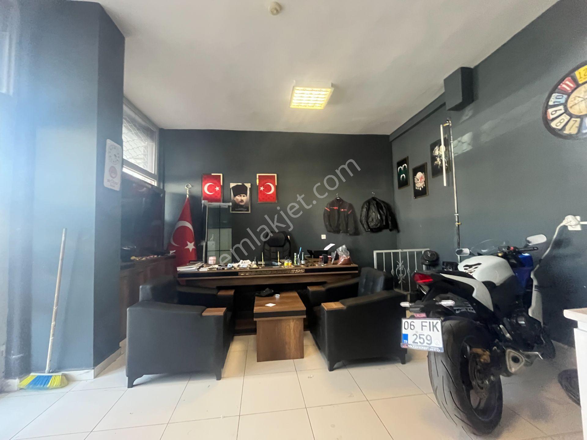 Elvan Mah. 1544 Caddesi Üzerinde 30 M2 Giriş 35 M2 Depolu Satılık Dükkan - Görsel 22