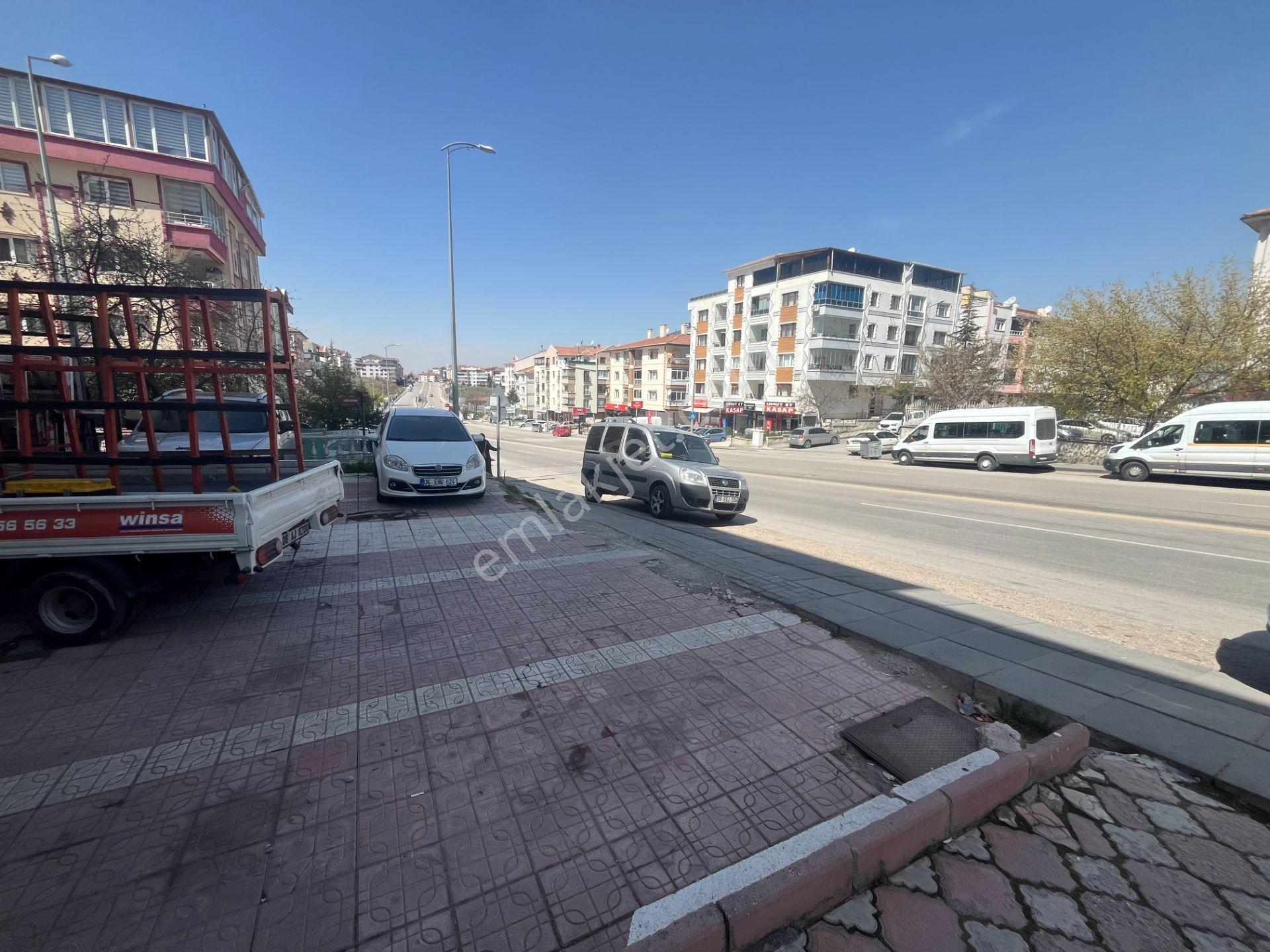 Elvan Mah. 1544 Caddesi Üzerinde 30 M2 Giriş 35 M2 Depolu Satılık Dükkan - Görsel 33