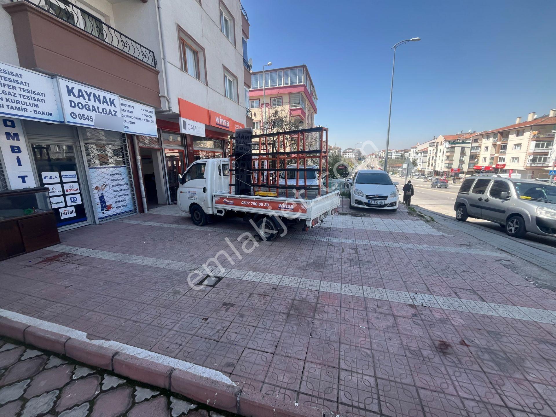 Elvan Mah. 1544 Caddesi Üzerinde 30 M2 Giriş 35 M2 Depolu Satılık Dükkan - Görsel 15
