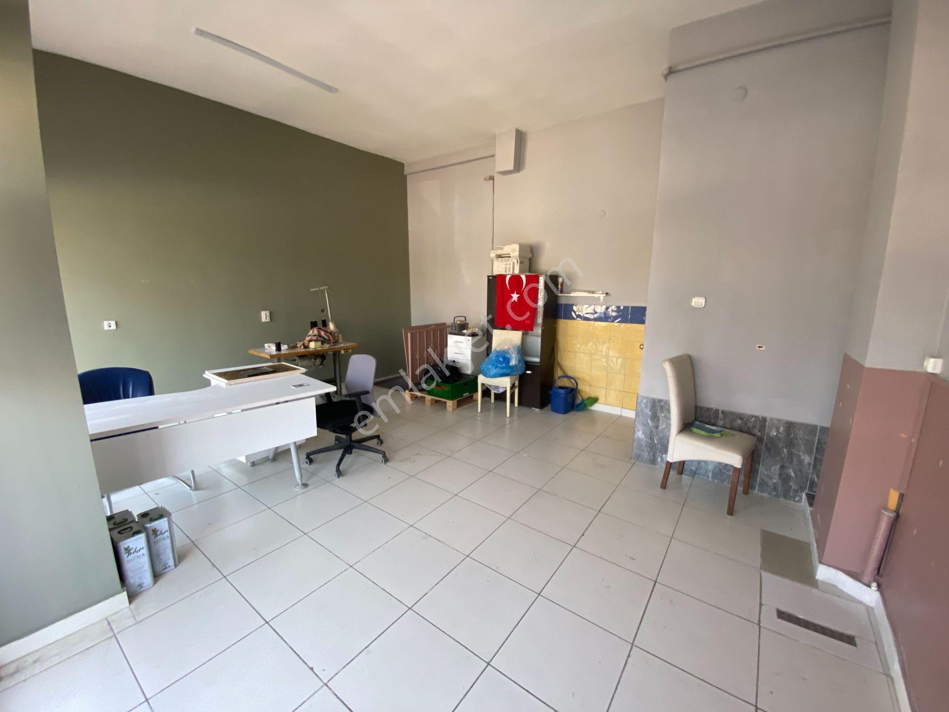 Elvan Mah. 1544 Caddesi Üzerinde 30 M2 Giriş 35 M2 Depolu Satılık Dükkan - Görsel 13