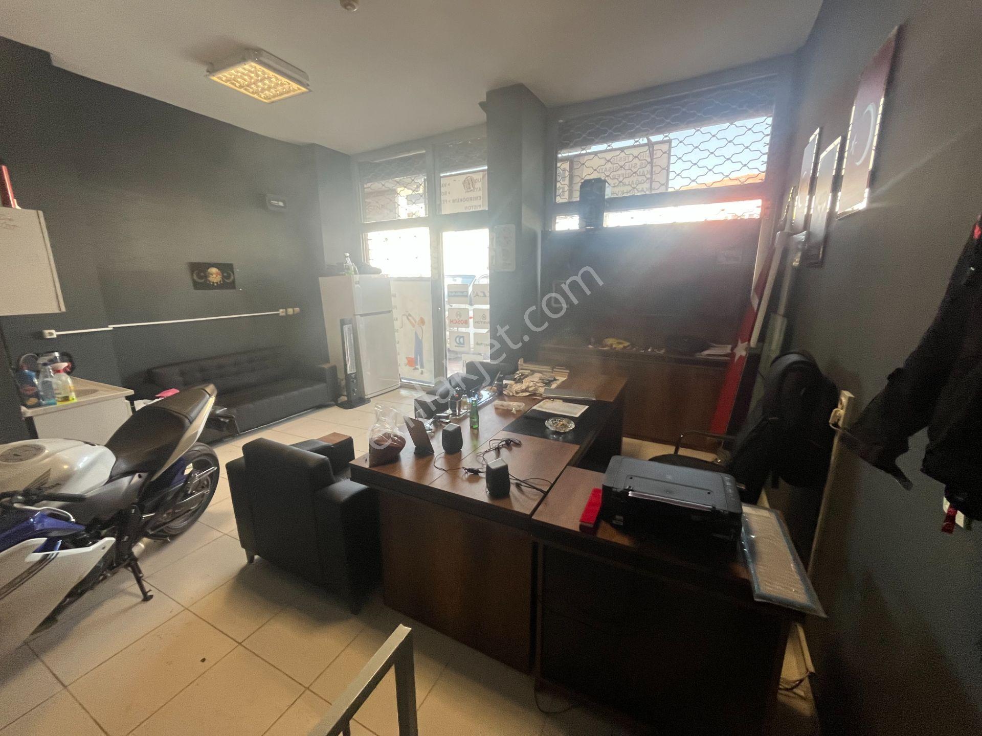 Elvan Mah. 1544 Caddesi Üzerinde 30 M2 Giriş 35 M2 Depolu Satılık Dükkan - Görsel 6