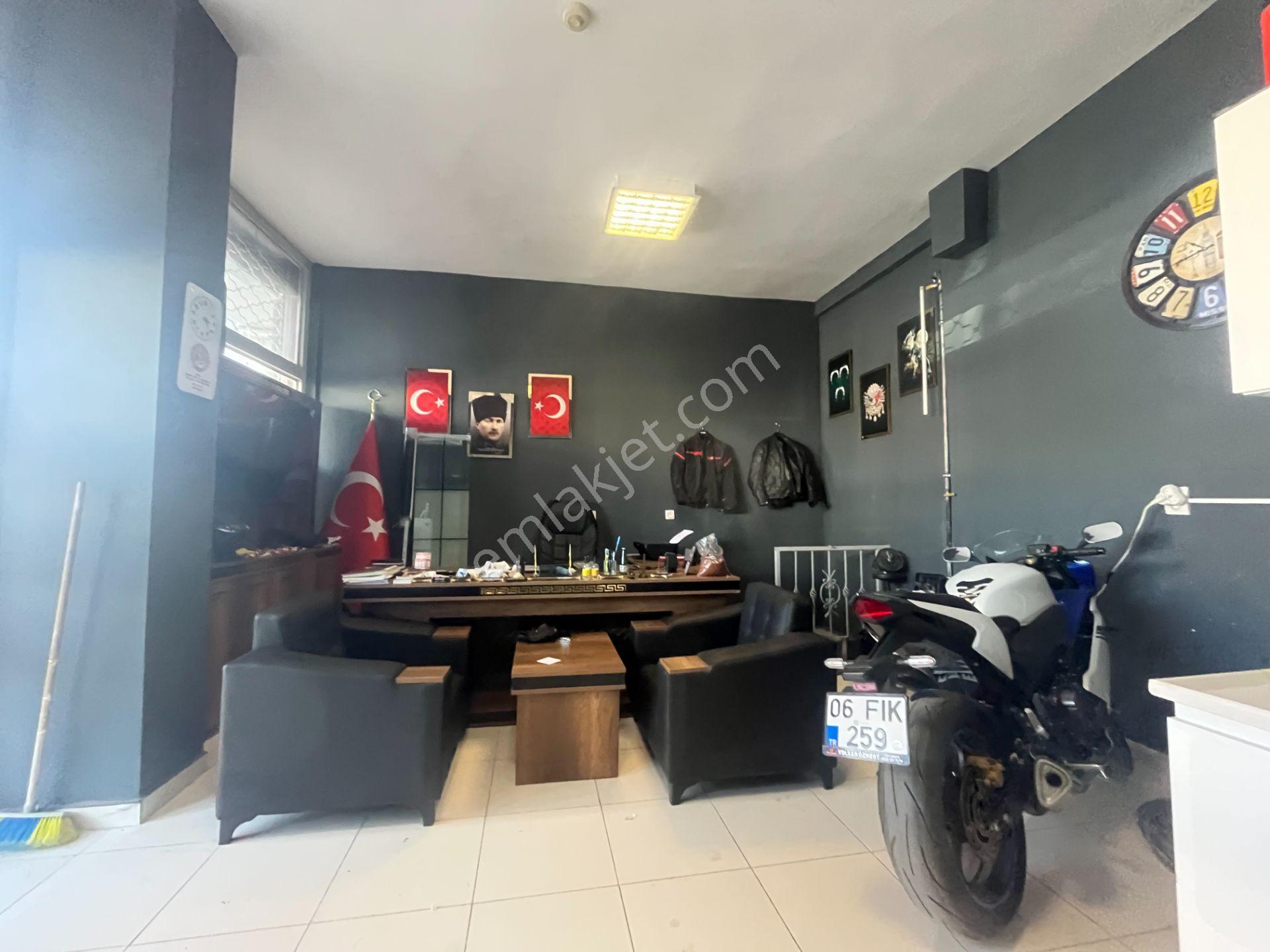 Elvan Mah. 1544 Caddesi Üzerinde 30 M2 Giriş 35 M2 Depolu Satılık Dükkan - Görsel 25