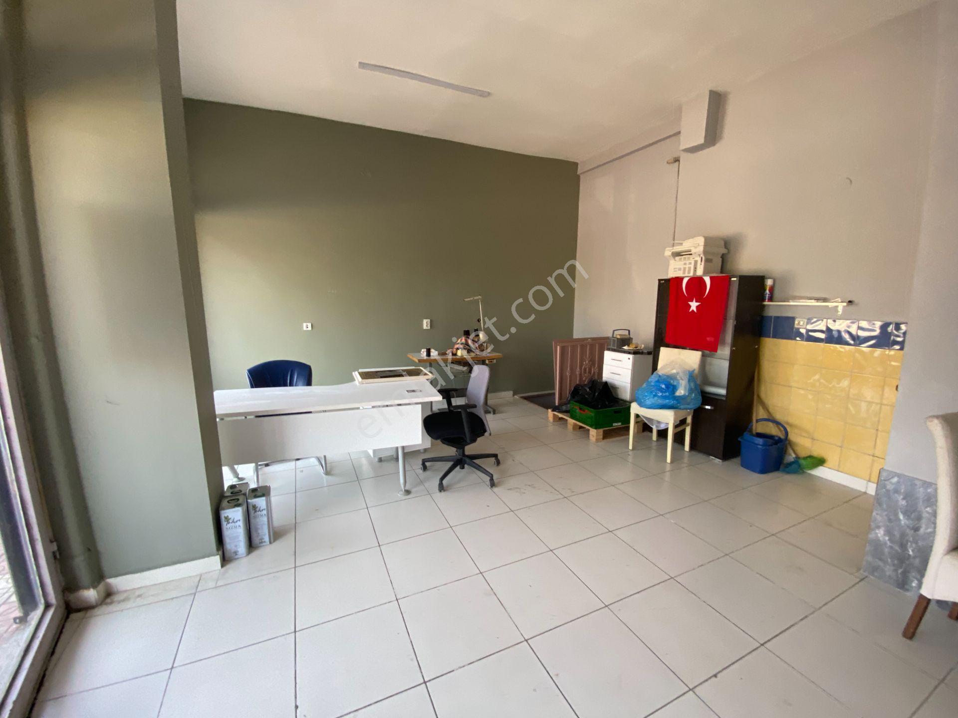 Elvan Mah. 1544 Caddesi Üzerinde 30 M2 Giriş 35 M2 Depolu Satılık Dükkan - Görsel 19