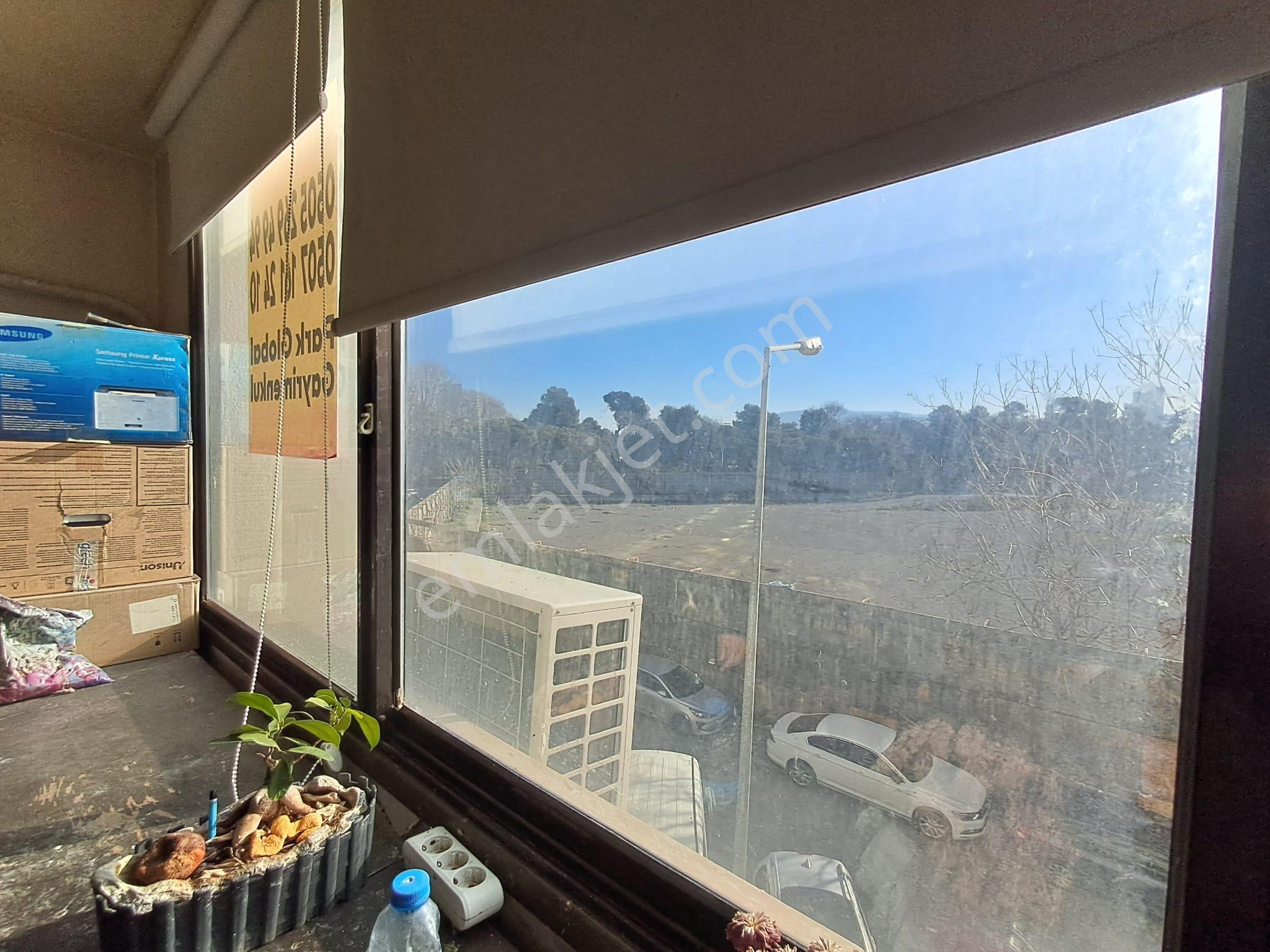 İzmir Çankaya Yemişci İş Merkezinde 80 M2 Fuar Manzaralı Büro-ofis Olarak Satılıktır. - Görsel 3