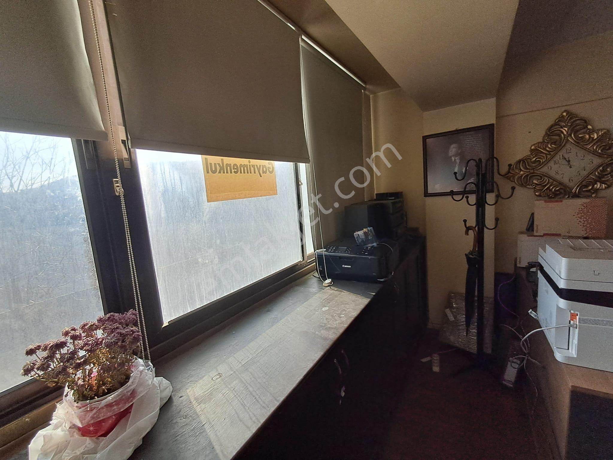 İzmir Çankaya Yemişci İş Merkezinde 80 M2 Fuar Manzaralı Büro-ofis Olarak Satılıktır. - Görsel 2