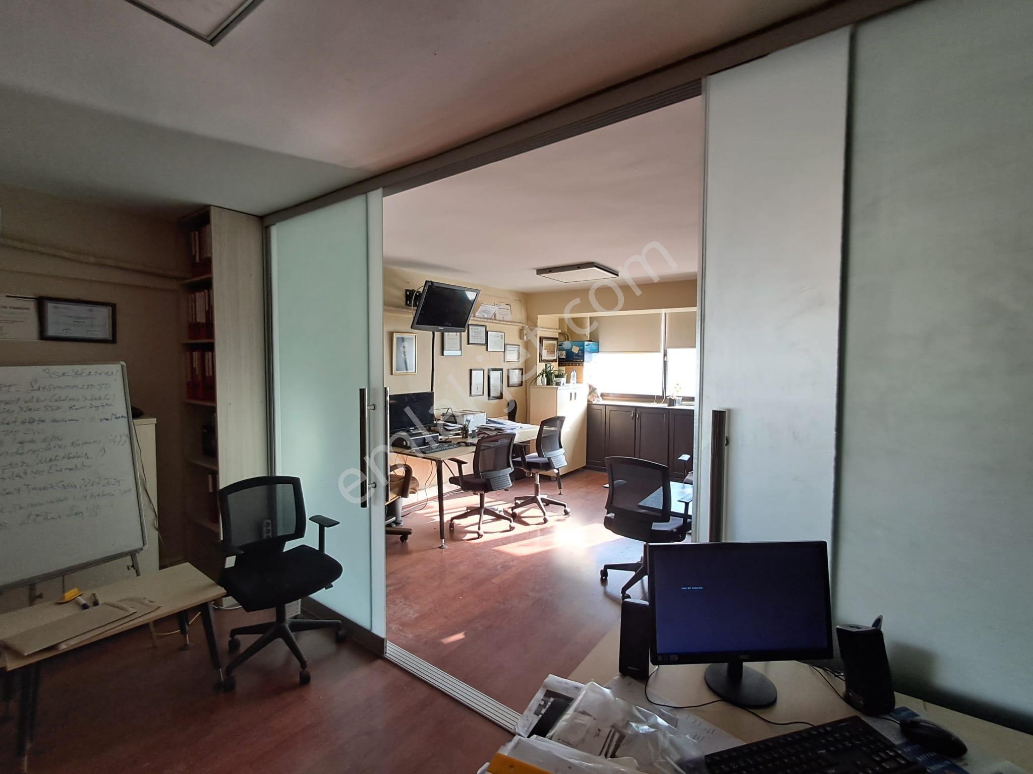 İzmir Çankaya Yemişci İş Merkezinde 80 M2 Fuar Manzaralı Büro-ofis Olarak Satılıktır. - Görsel 4