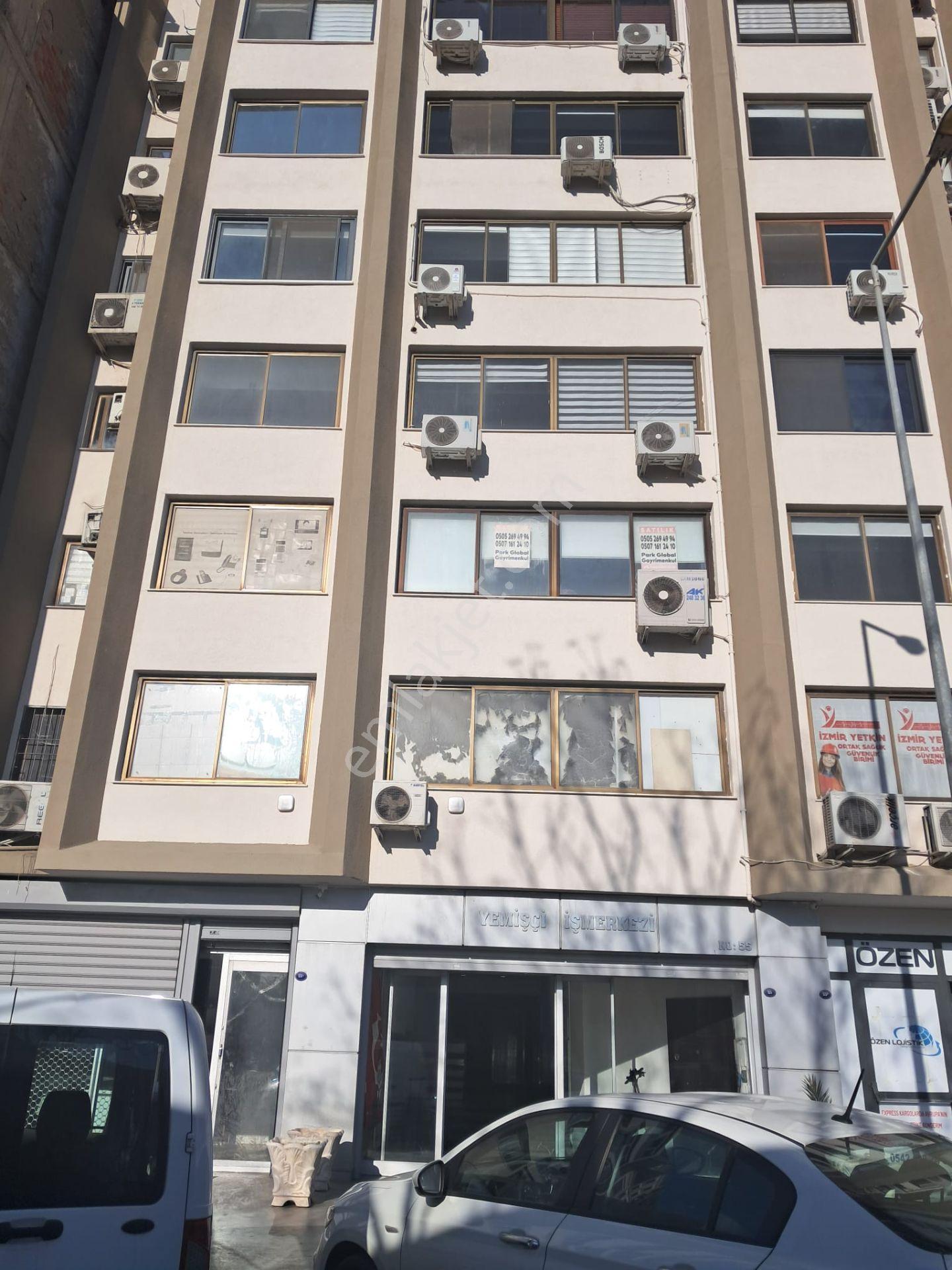 İzmir Çankaya Yemişci İş Merkezinde 80 M2 Fuar Manzaralı Büro-ofis Olarak Satılıktır. - Görsel 13