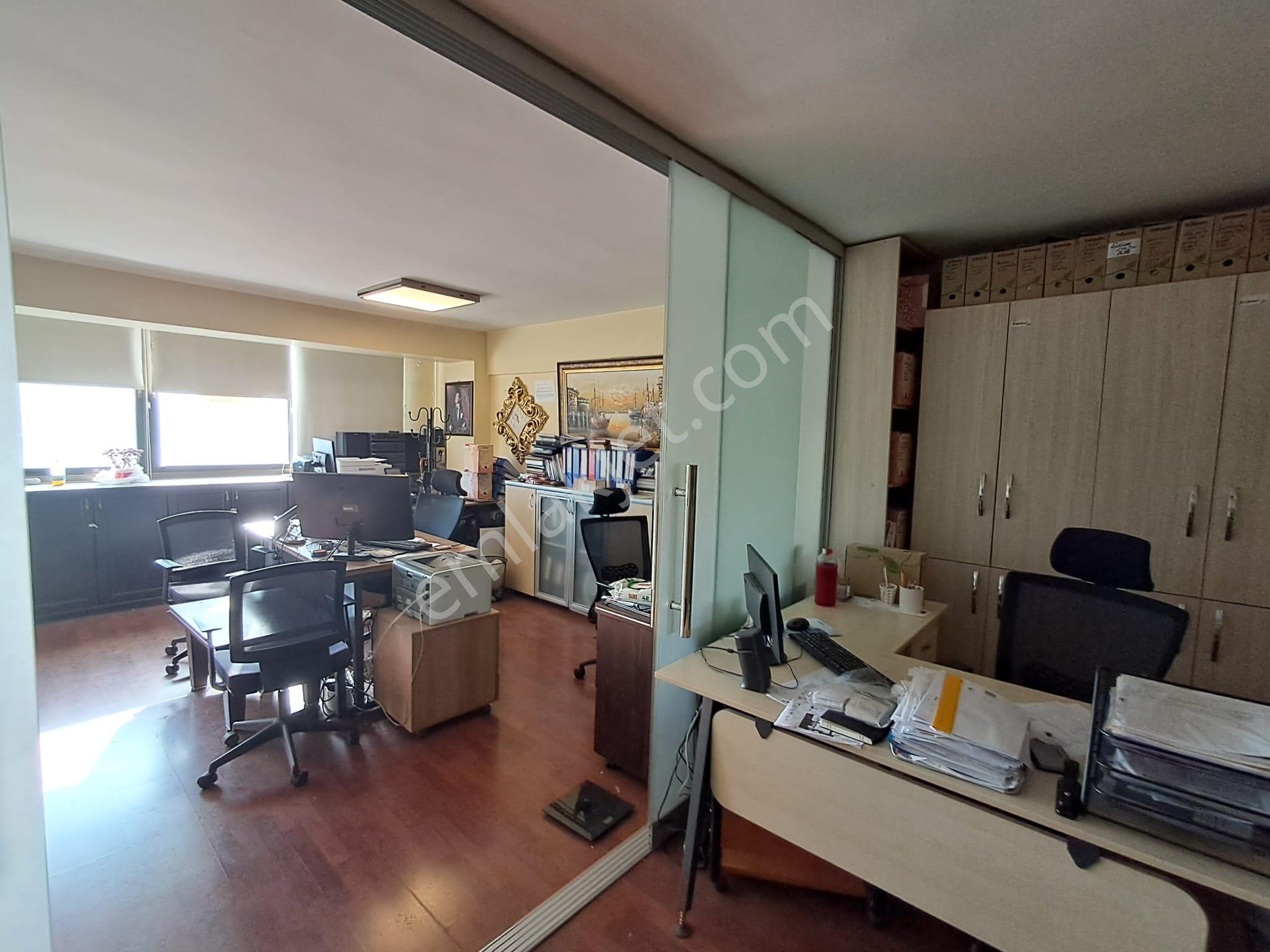 İzmir Çankaya Yemişci İş Merkezinde 80 M2 Fuar Manzaralı Büro-ofis Olarak Satılıktır. - Görsel 6