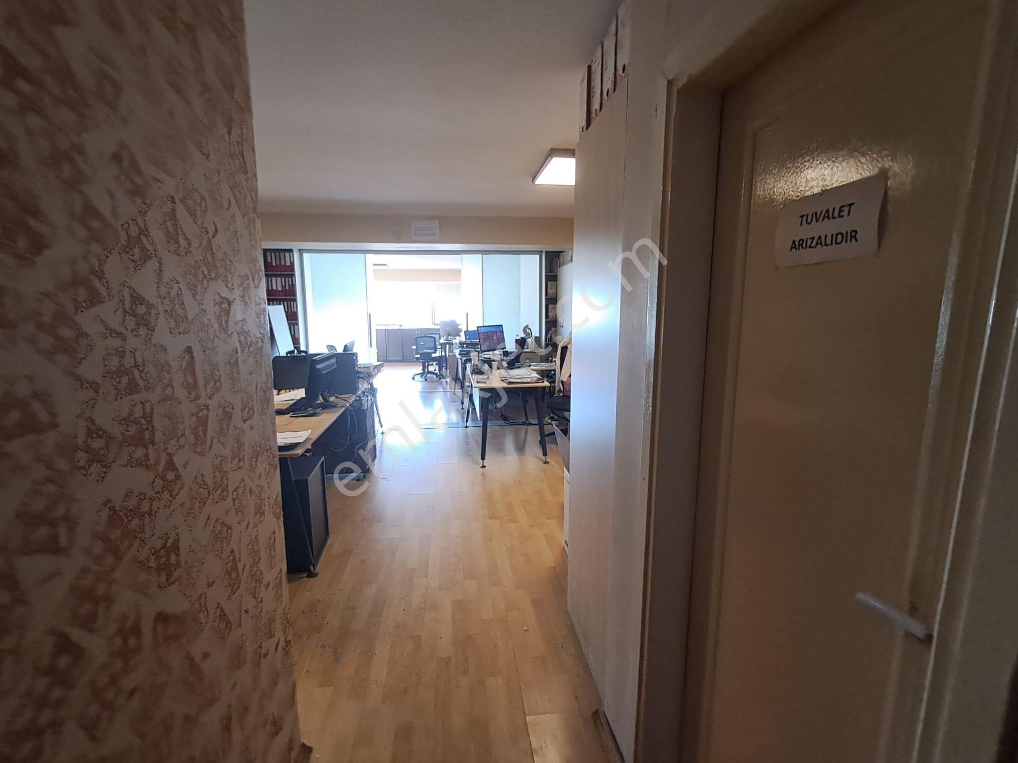 İzmir Çankaya Yemişci İş Merkezinde 80 M2 Fuar Manzaralı Büro-ofis Olarak Satılıktır. - Görsel 10