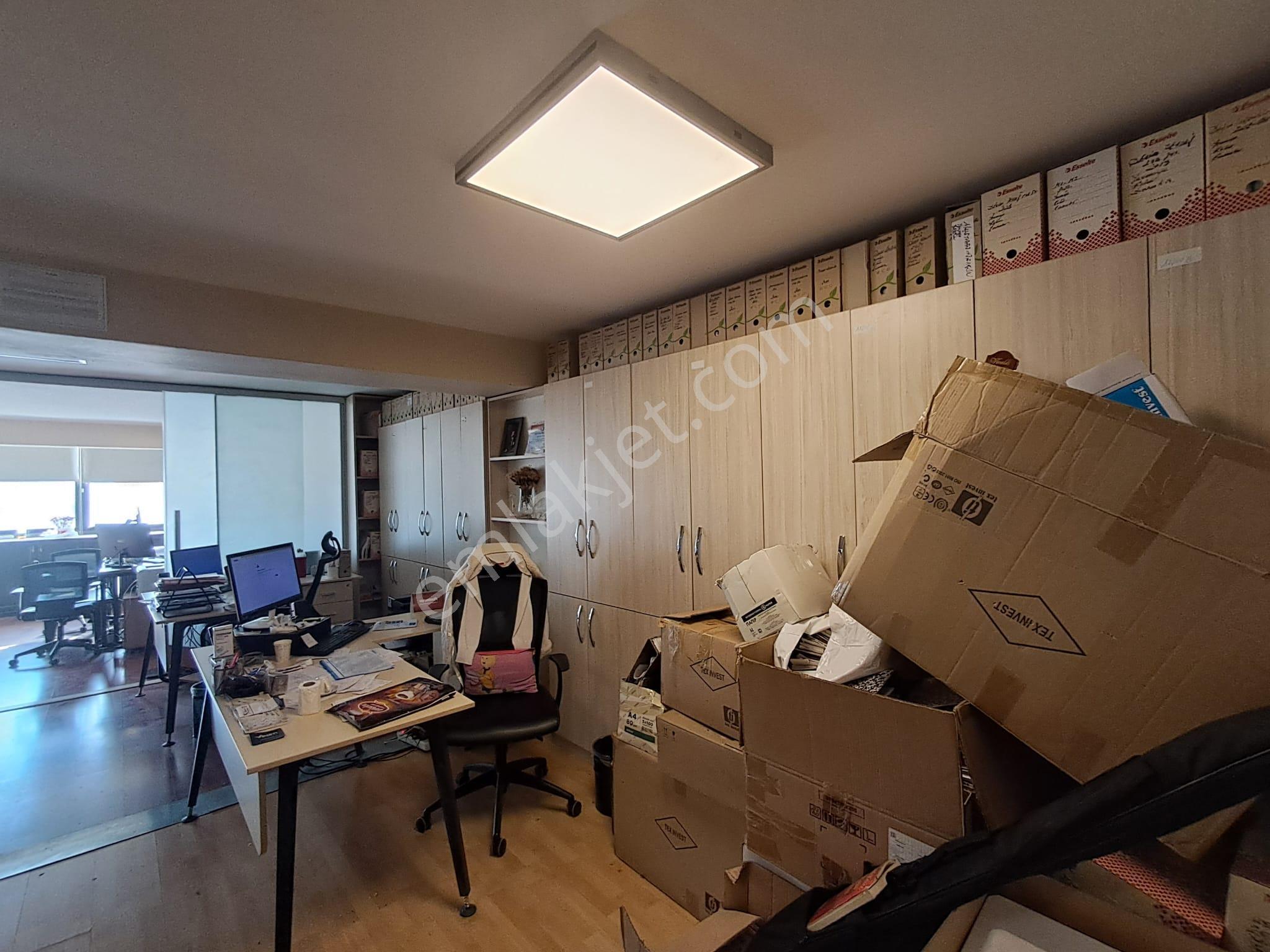 İzmir Çankaya Yemişci İş Merkezinde 80 M2 Fuar Manzaralı Büro-ofis Olarak Satılıktır. - Görsel 8