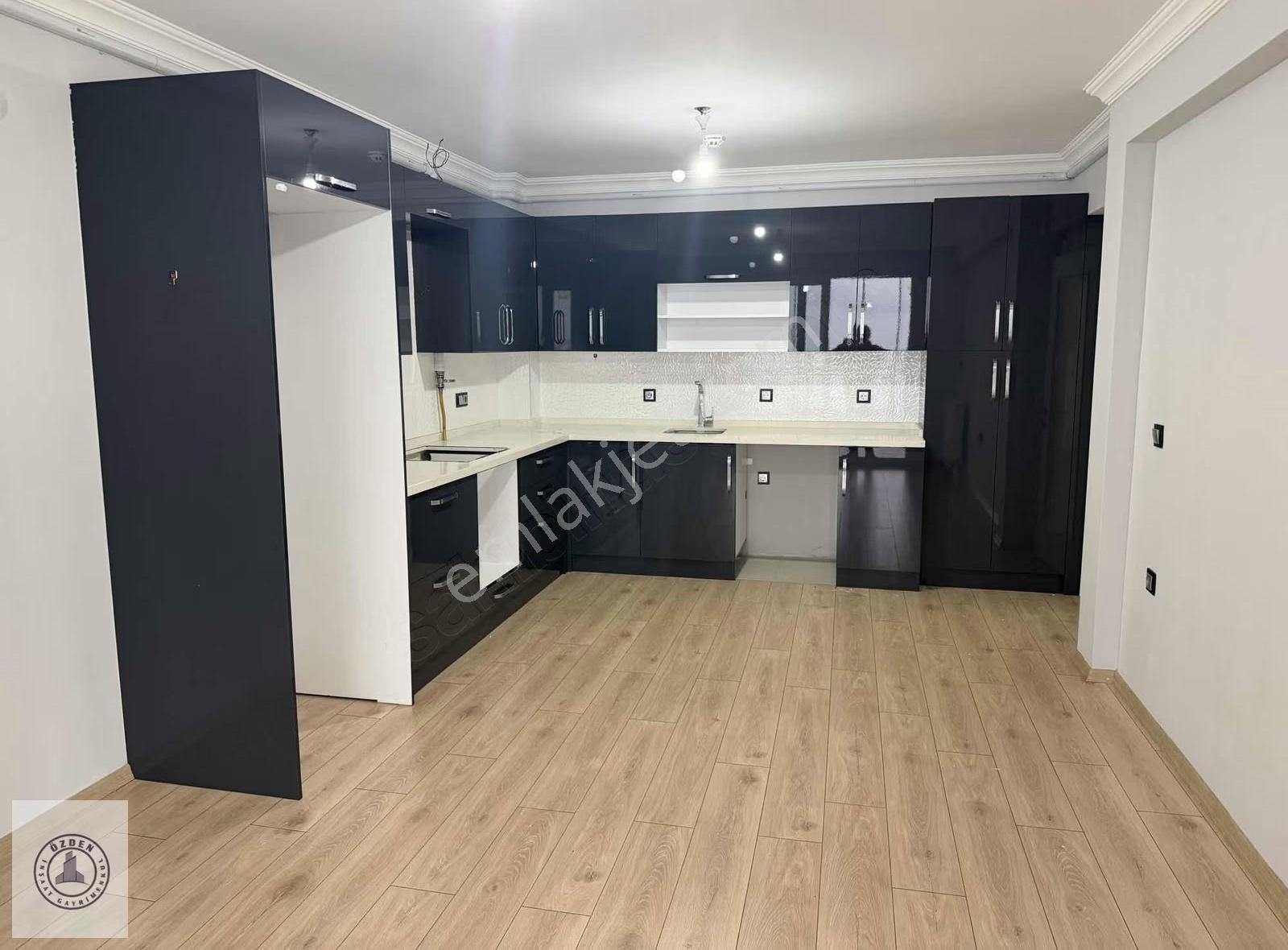 Özden Gayrimenkul'den Safir Sitesinde Kiralık 3+1 Lüks Daire - Görsel 21