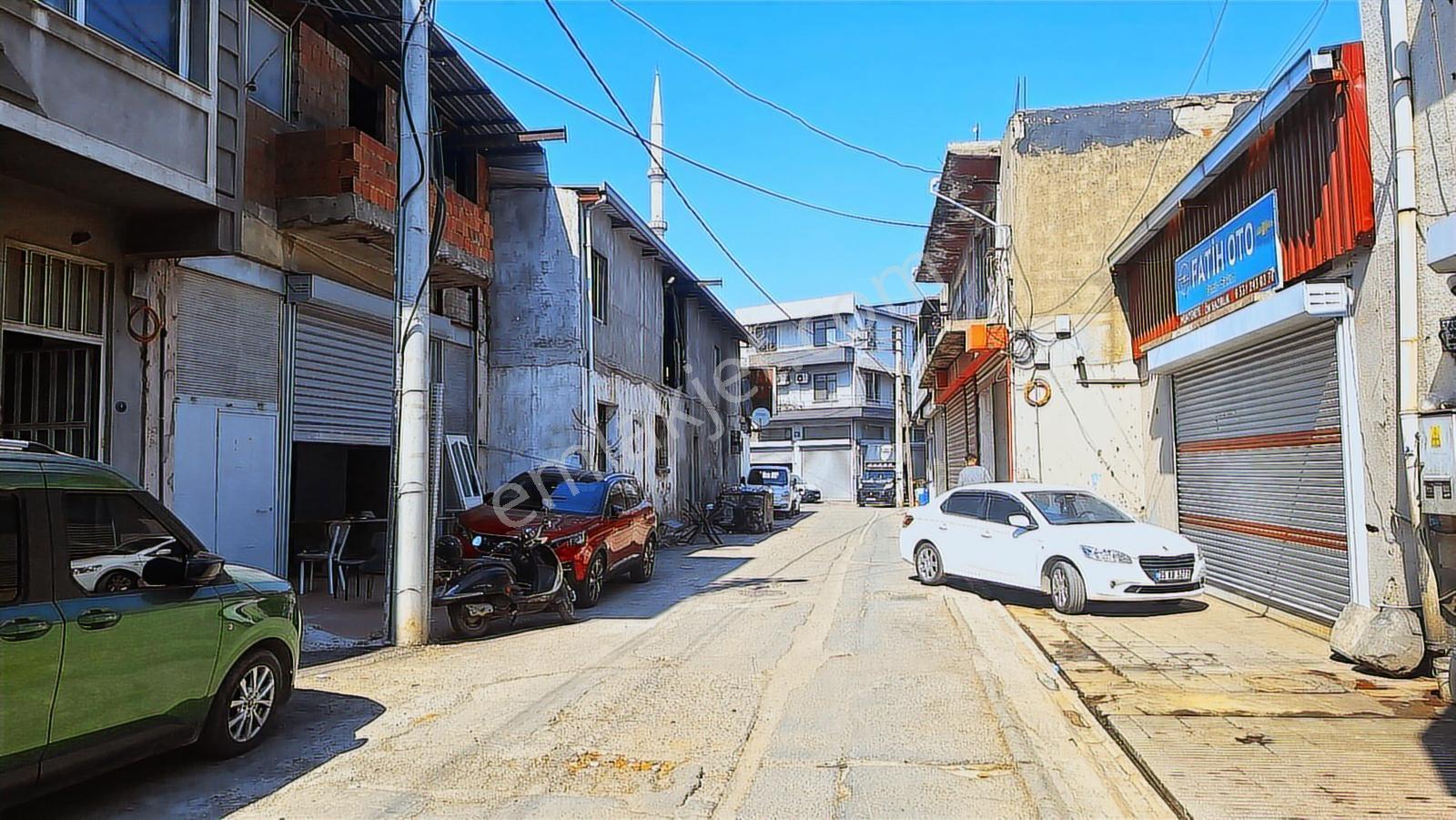 Remax Arma'dan Karabağlar Sanayide 2 Katlı 360 M2 Kiralık İşyeri - Görsel 19