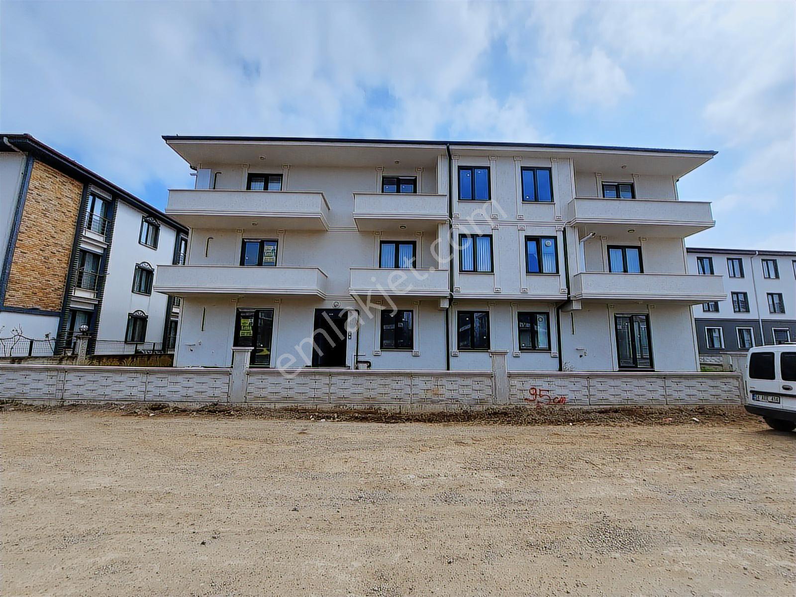 Çok Geniş Bahçeli Yerden Isıtmalı Sıfır 3+1 Satılık Daire - Görsel 29