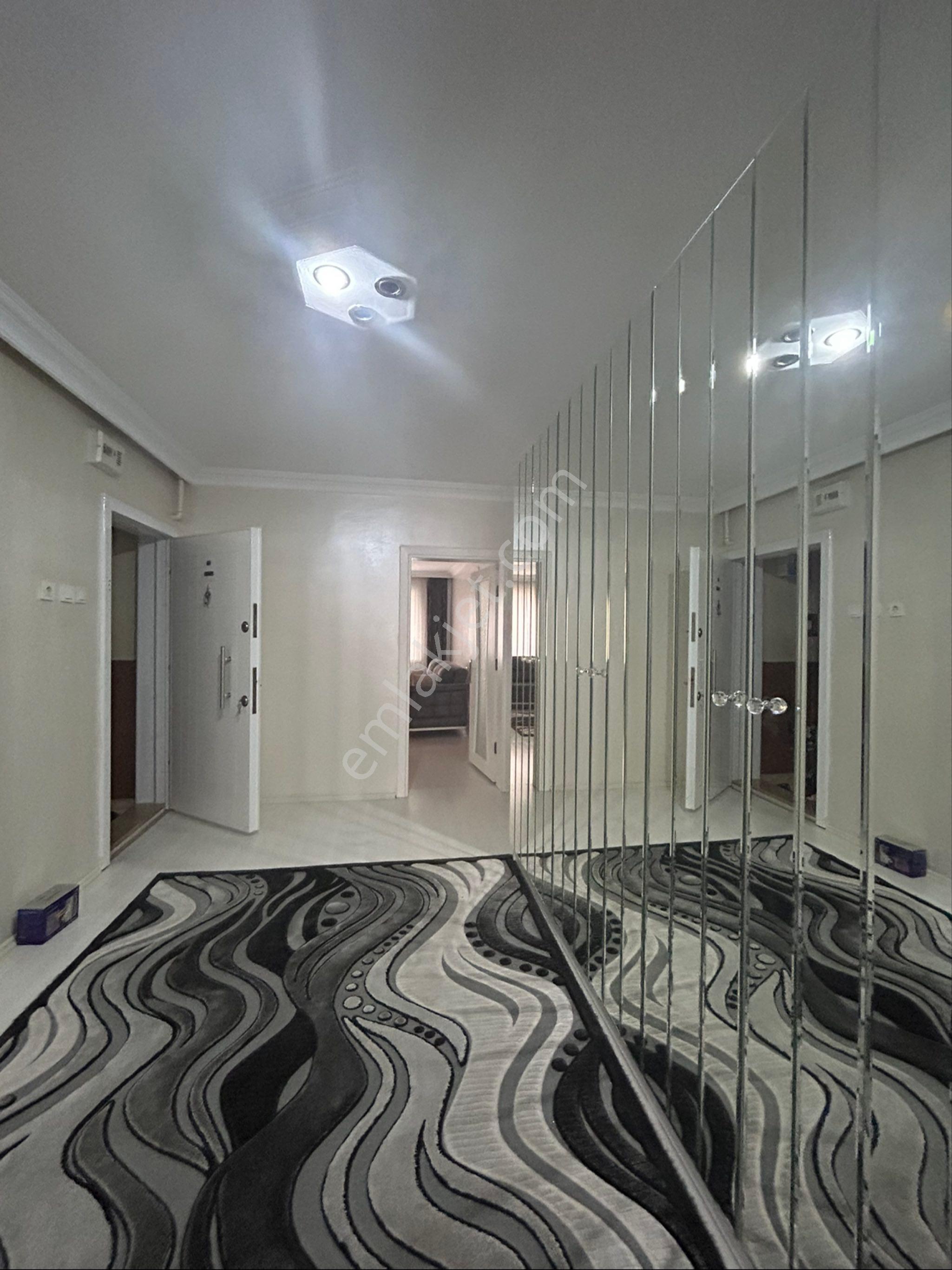 Rt Safir'den Zümrütevler'de Ful Eşyalı Kiralık 3+1 Daire - Görsel 8