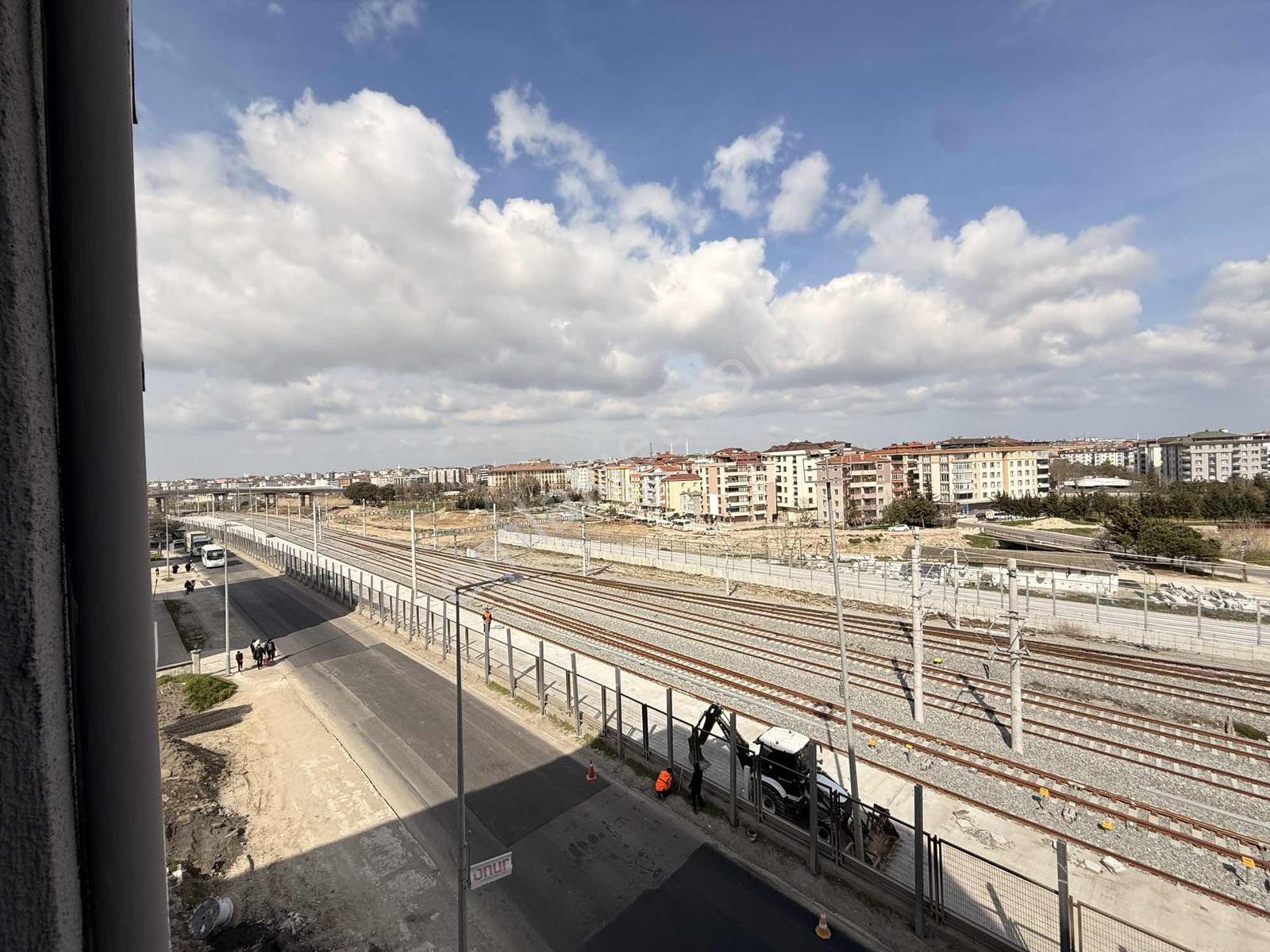 ''hızlı Tren Durağına 1 Dk Muhteşem Konum Satlk 55 Mk 1+1 Daire - Görsel 9