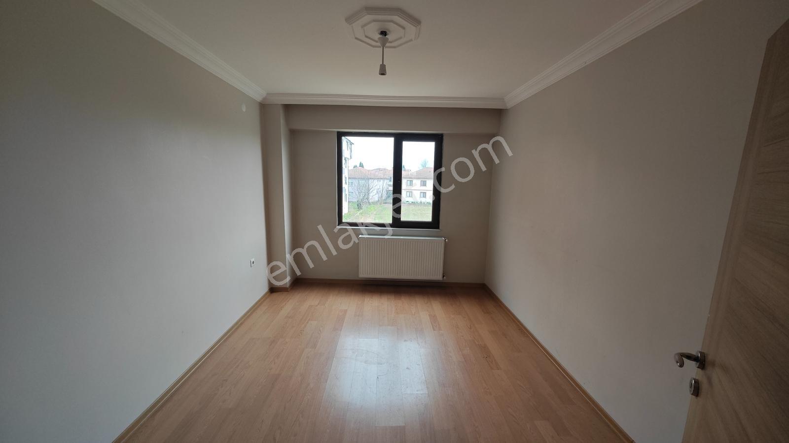 Yeni Cami Akyazı Merkez'de Kiralık Ara Kat 2 + 1 Net 84 M2 - Görsel 9