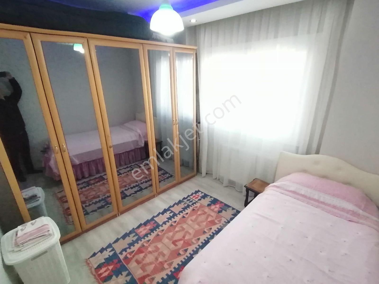 Stadyum Karşısında Aile Yaşamına Uygun D.gazlı Full Eşyalı 3+1 - Görsel 9
