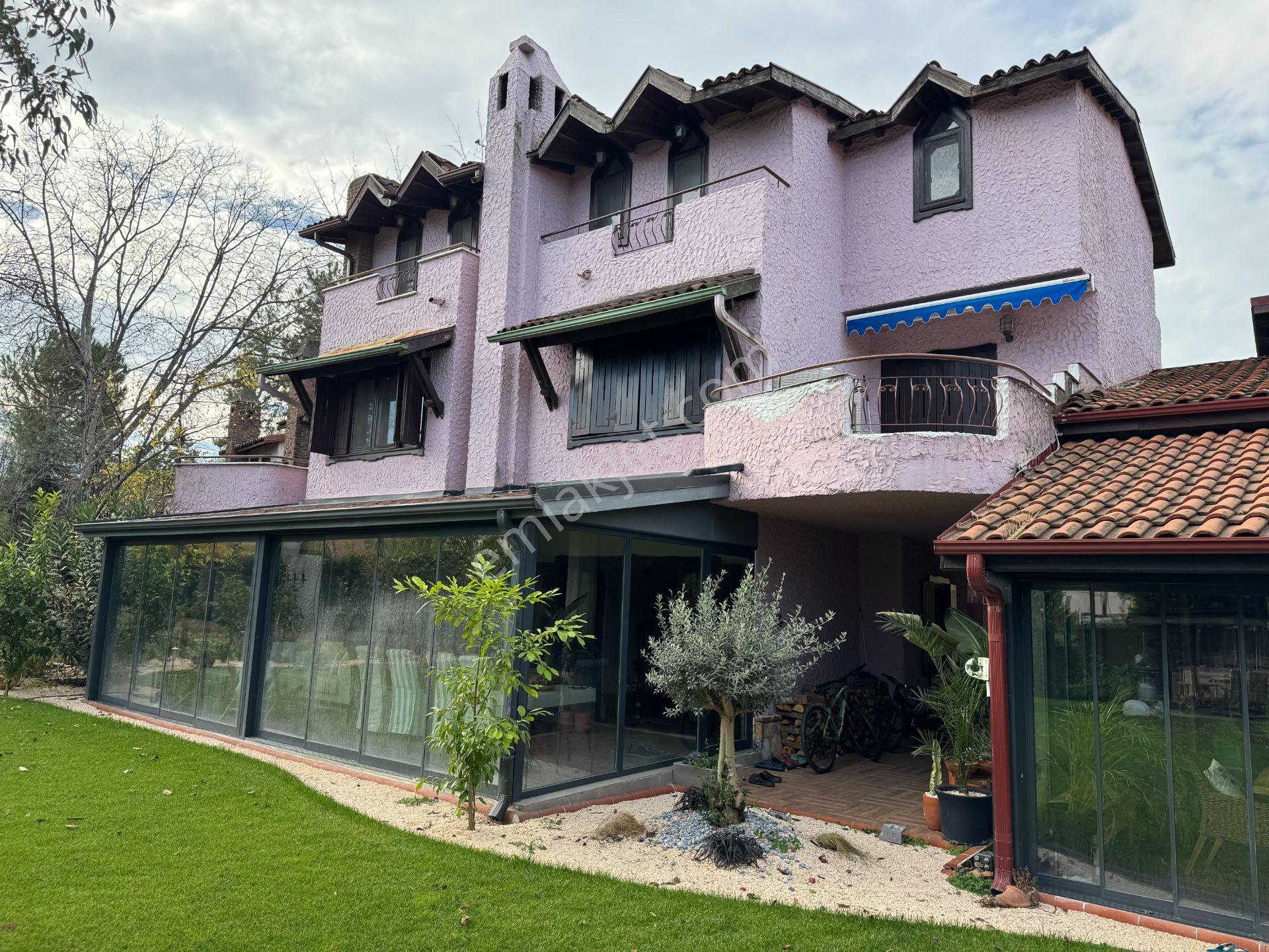 Sapanca Mng Arcadıa’da Satılık 3+1 Çatı Dubleks Villa - Görsel 32