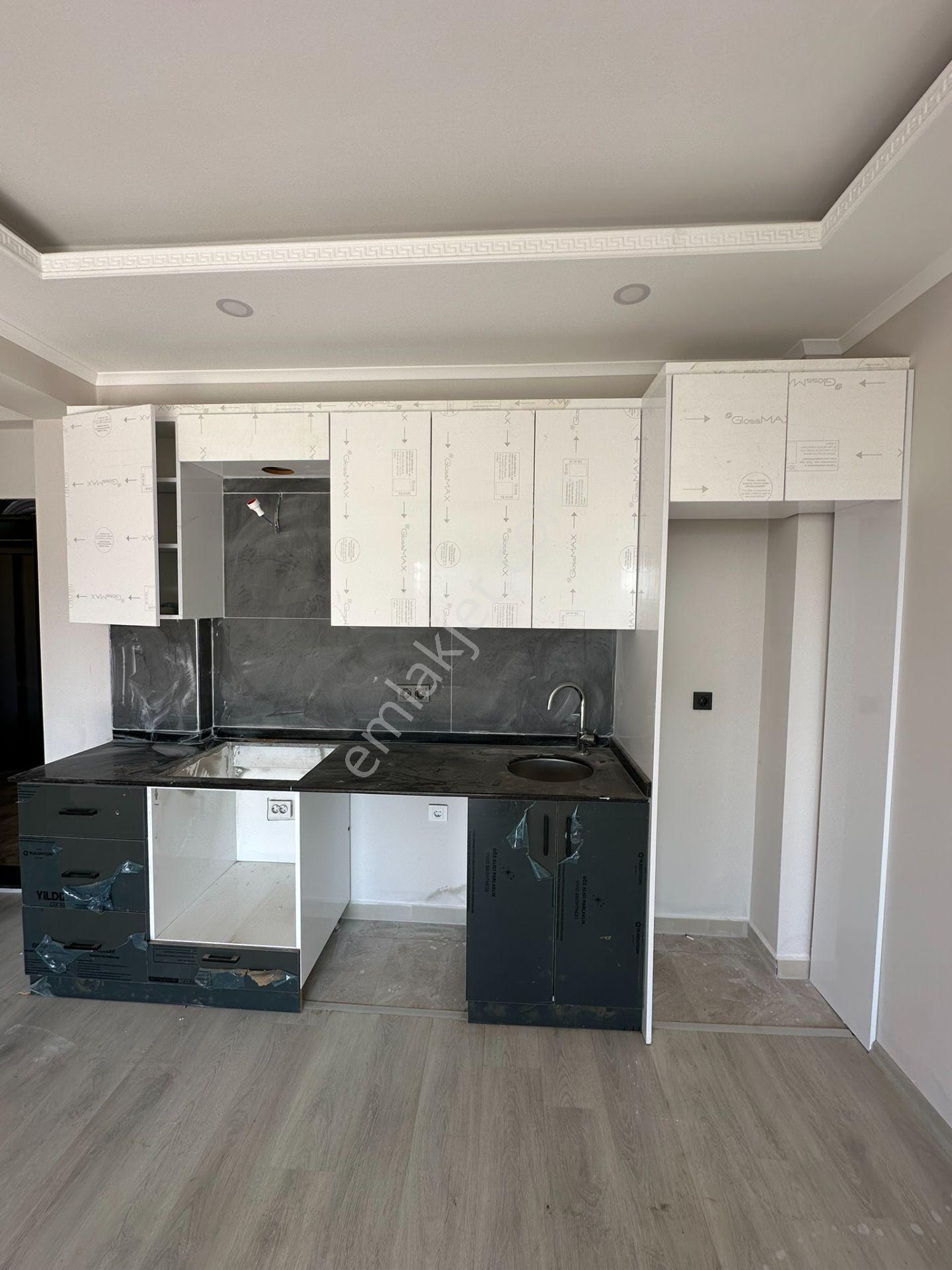 Full Aktiviteli Lüx Site İçerisinde 1+1 Sıfır Daire - Görsel 2
