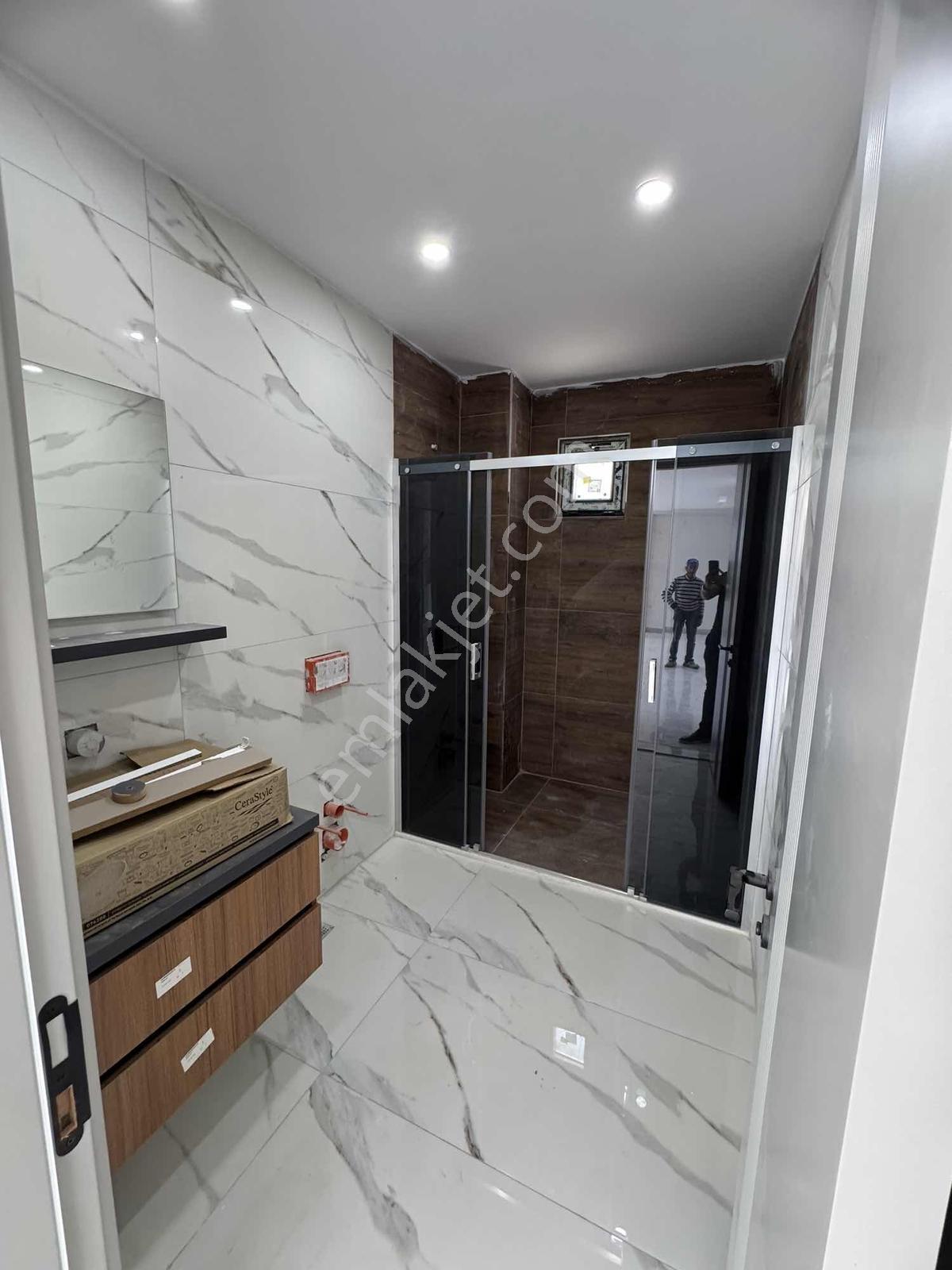 Tuğra'dan Önerler'de Site İçinde Müstakil Havuzlu Bodrumlu Villa - Görsel 27