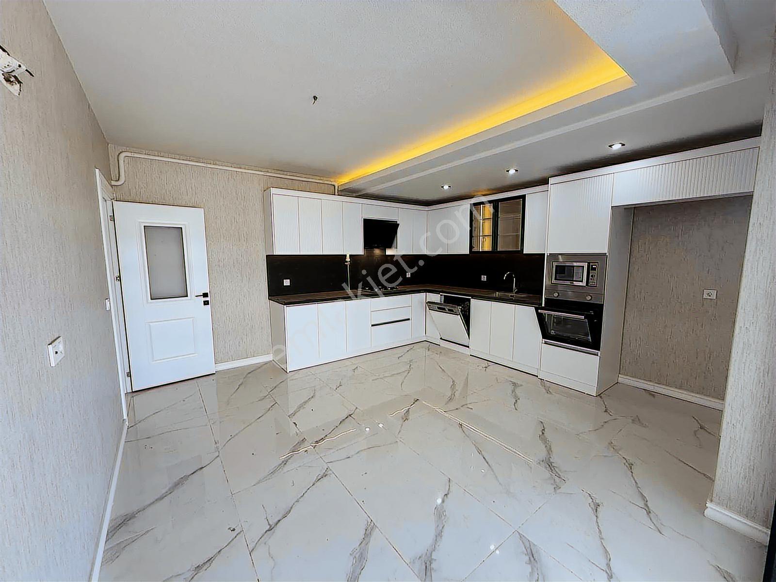 Uygan'dan Muratbey Mah. 170m² 3+1 Havuz & Güvenlik & Çoçuk Parkı - Görsel 12