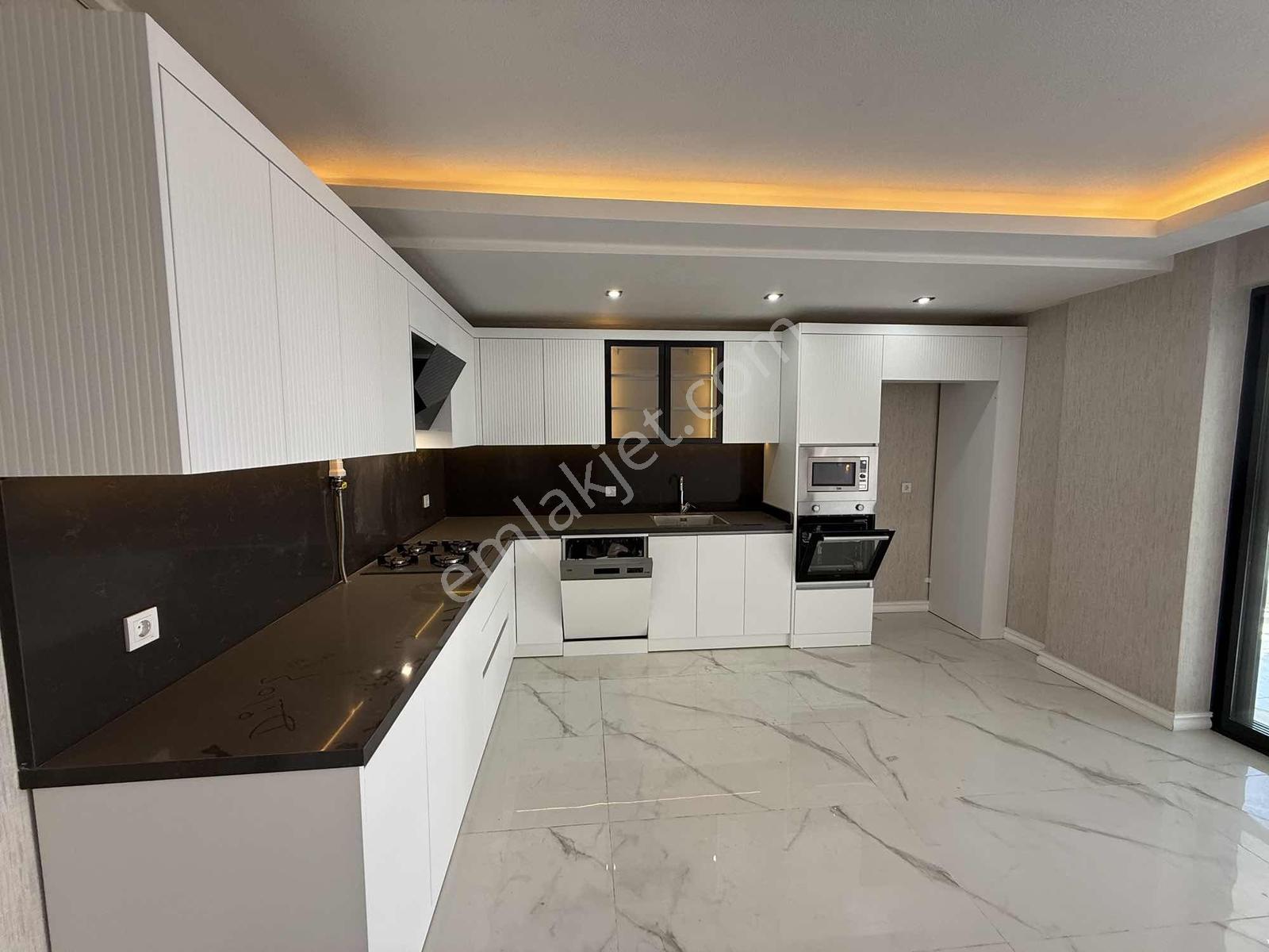 Uygan'dan Muratbey Mah. 170m² 3+1 Havuz & Güvenlik & Çoçuk Parkı - Görsel 18