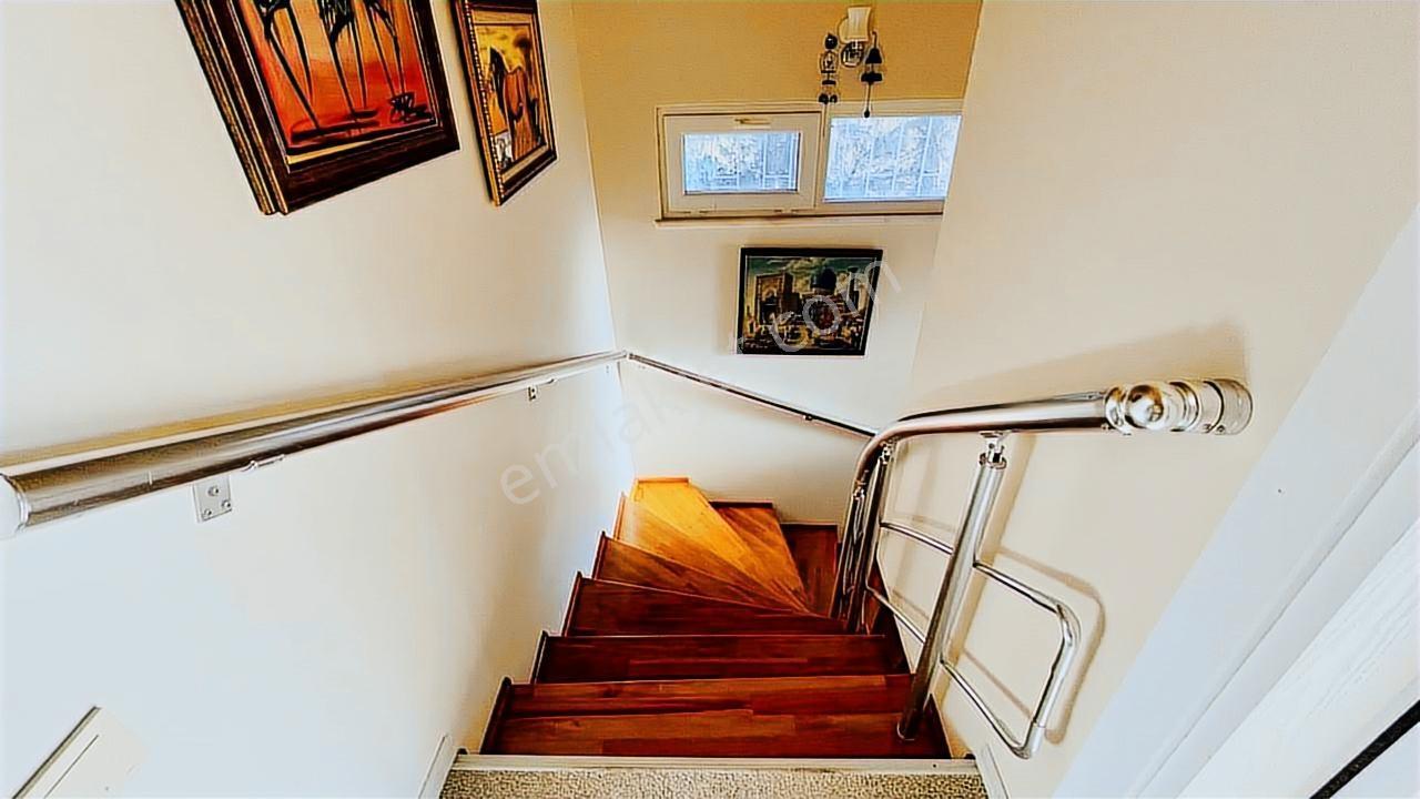 Büyükçekmece De 4+2 Satılık Villa Denize Sıfır Asansörlü - Görsel 7