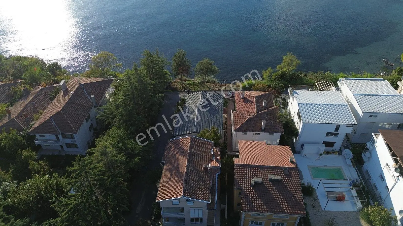 Büyükçekmece De 4+2 Satılık Villa Denize Sıfır Asansörlü