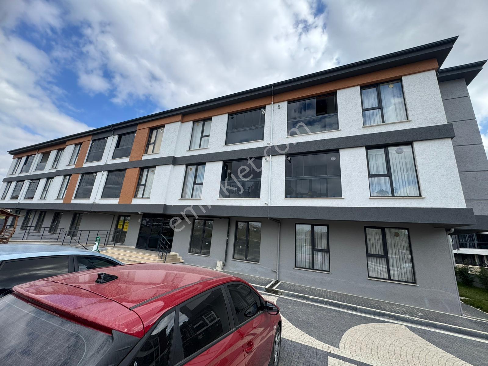 Tuğra'dan Kervancı Koru 4 Te Satılık 1+1 Havuzlu Site İçi Daire - Görsel 28
