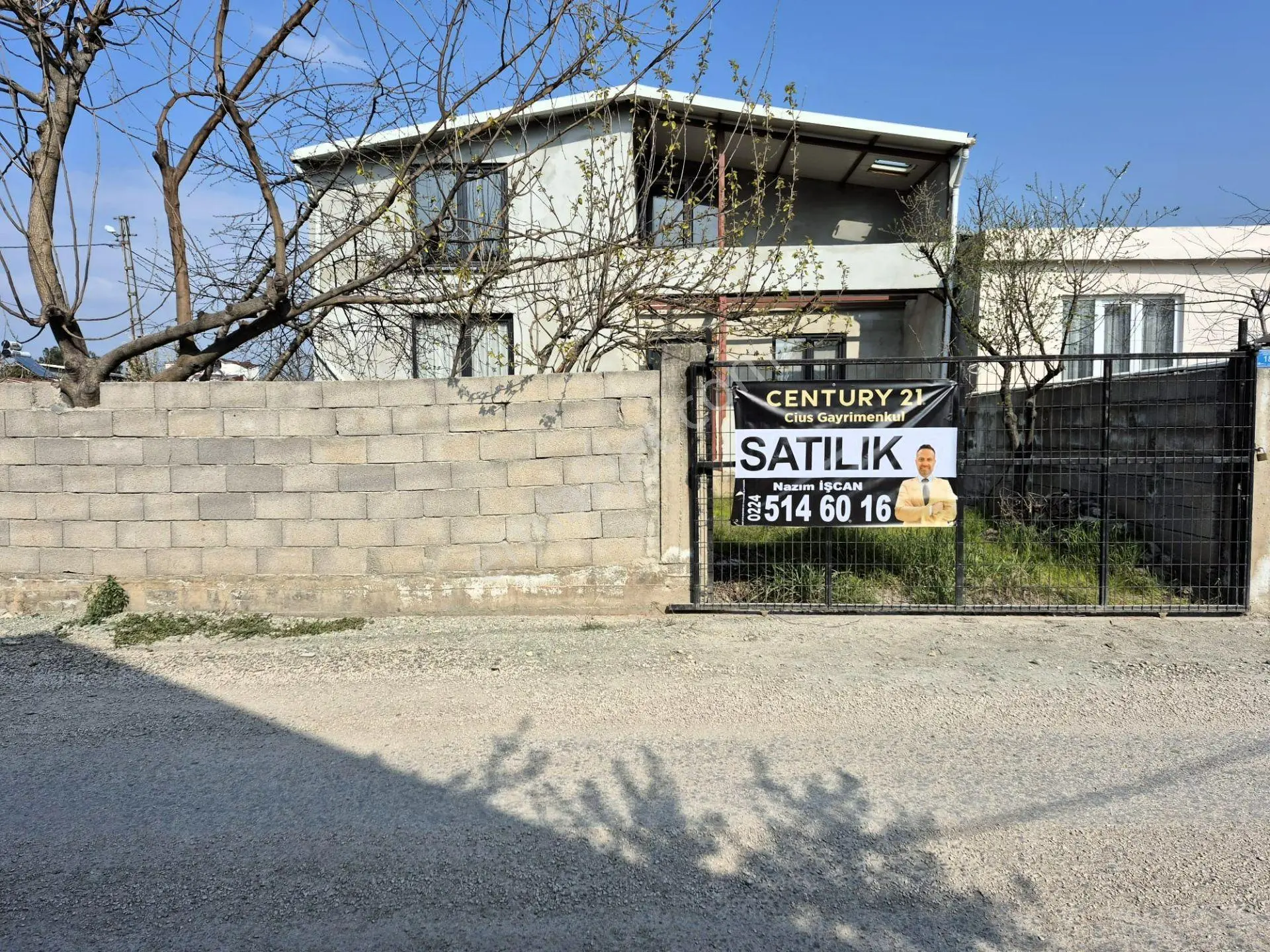 C21 Cius; Kumsaz'da Bahçeli Çift Cephe Yeni Yapı Müstakil Ev - Görsel 2