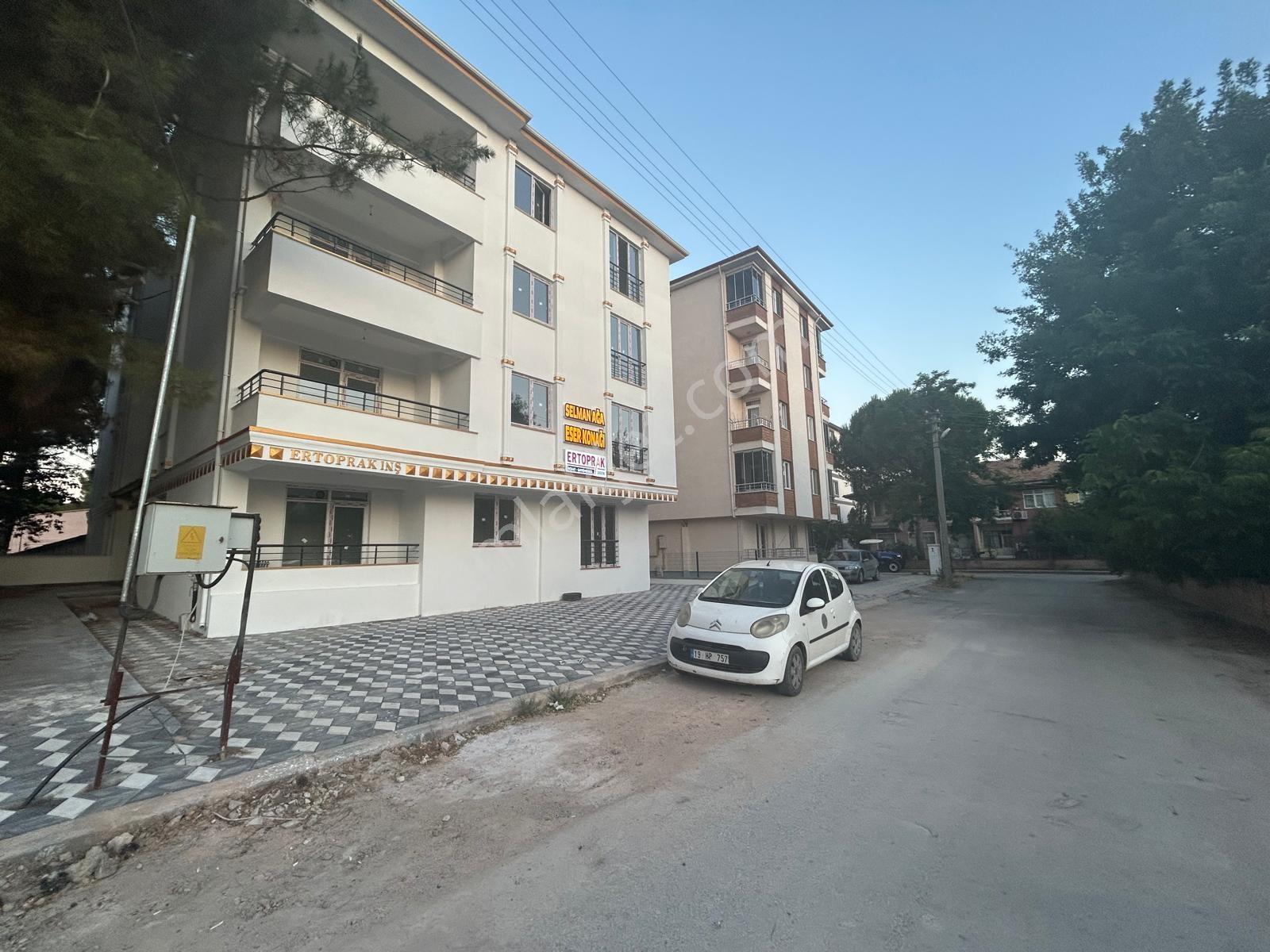 Sıla Gayrimenkulden Sıfır3+1 Merkezi Konum Fore Kazık Yapım Bina - Görsel 17