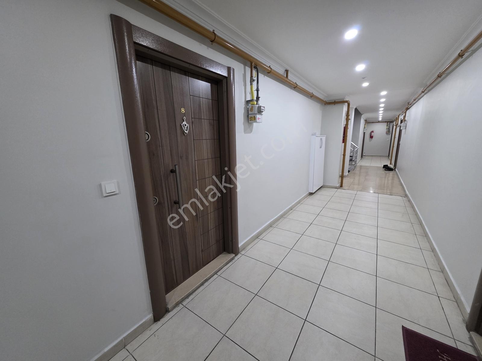 Mefe Yapı'dan Değirmenaltında Balkonlu Büyük 1+1 Daire - Görsel 3