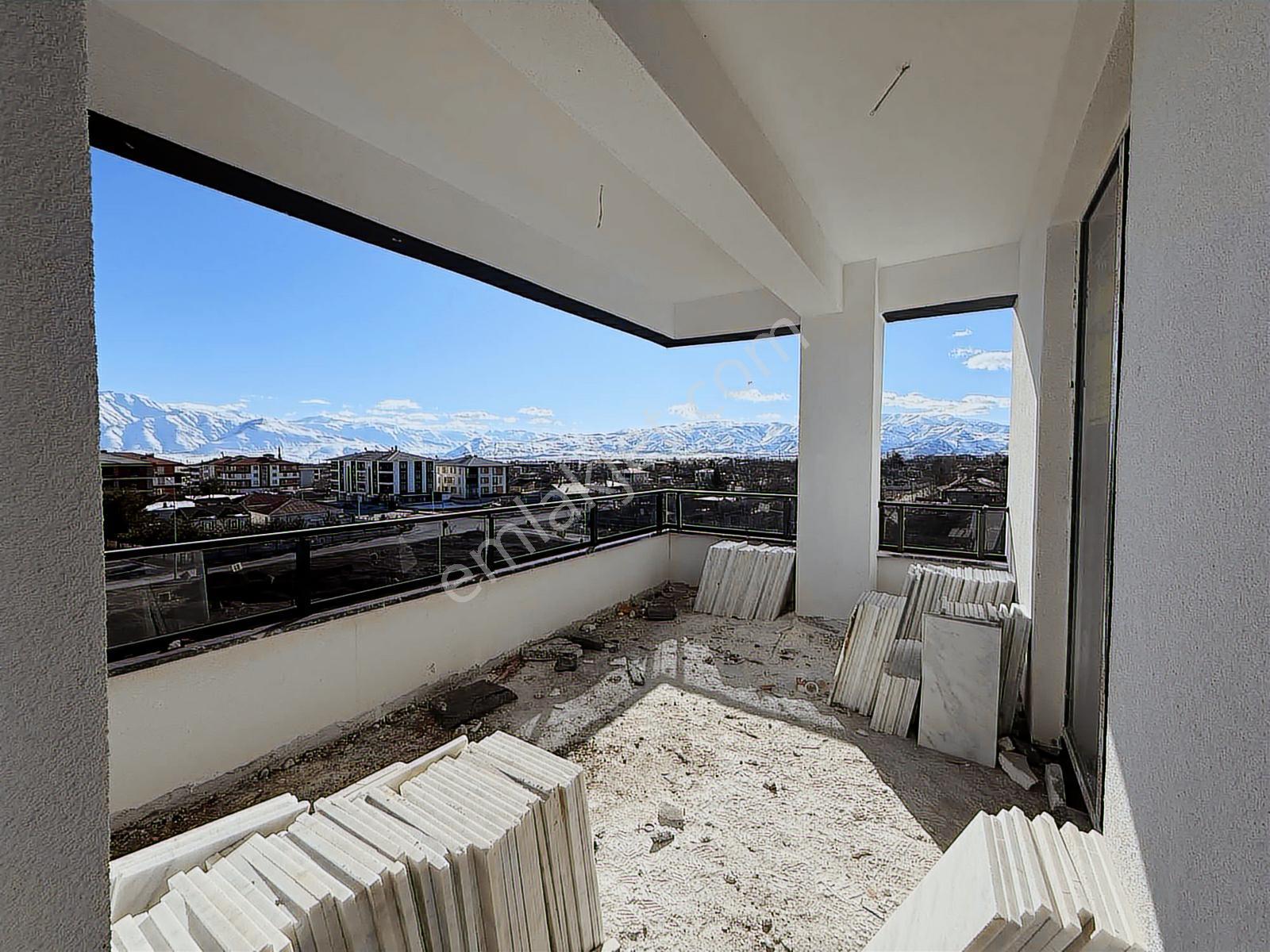 Remax Dem'den Demirkent Mahallesinde Satılık 3+1 Daire - Görsel 28