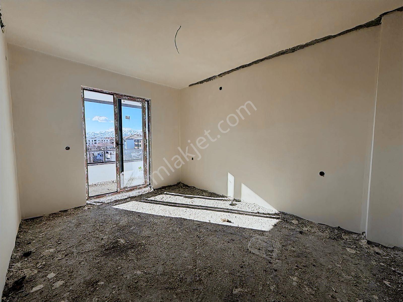 Remax Dem'den Demirkent Mahallesinde Satılık 3+1 Daire - Görsel 14