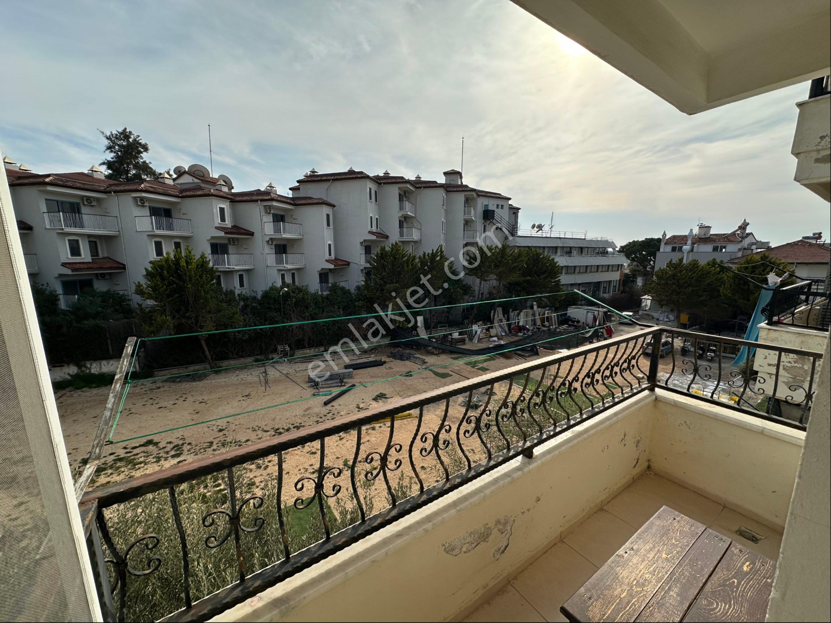Kuşadası Marinaya 100 Metre 2+1 Arakat Geniş Ferah Satılık Daire - Görsel 12