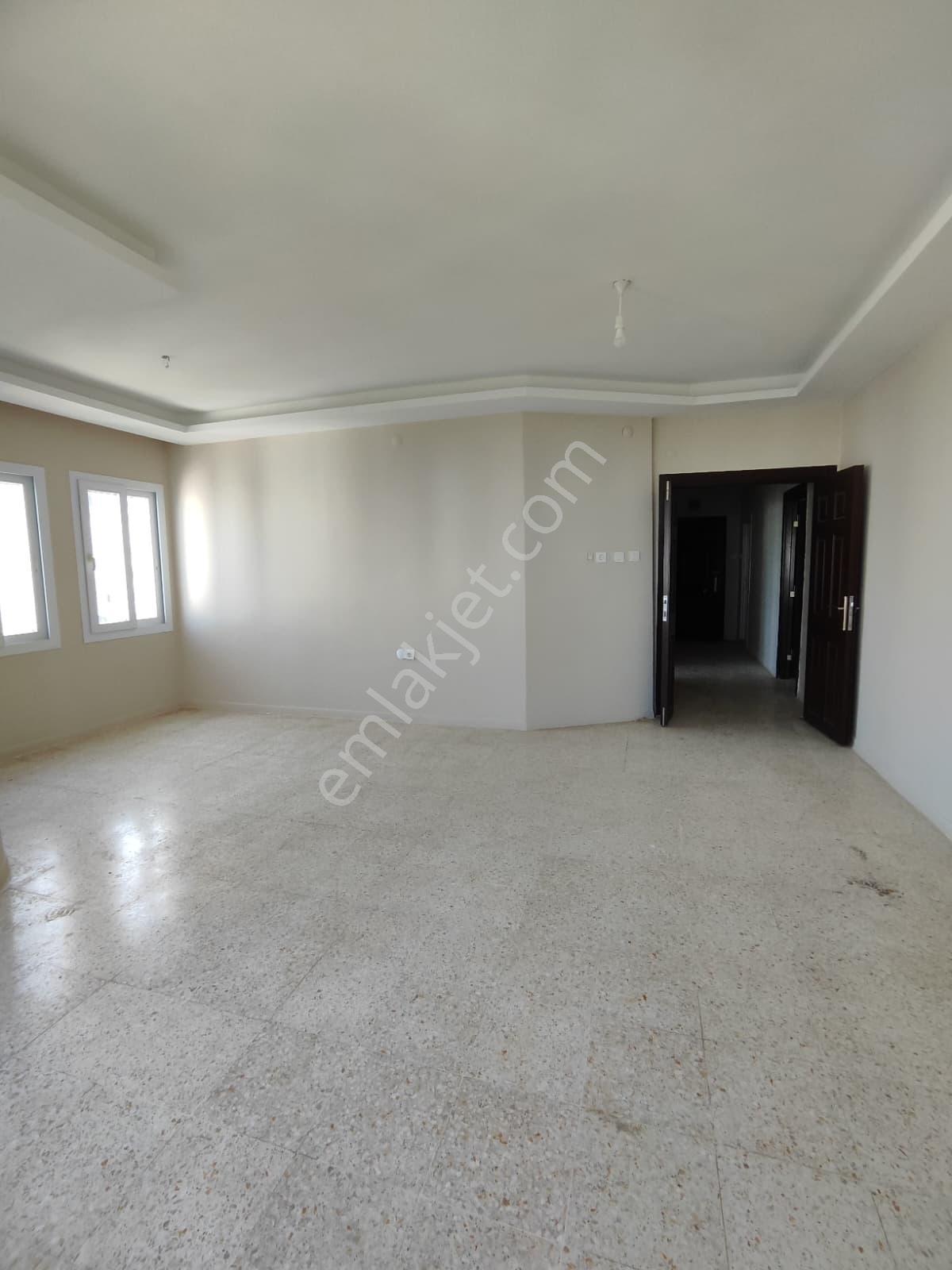 Thor'dan Kiralık Mezitli Davultepe'de 3+1 Havuzlu Geniş Daire - Görsel 20