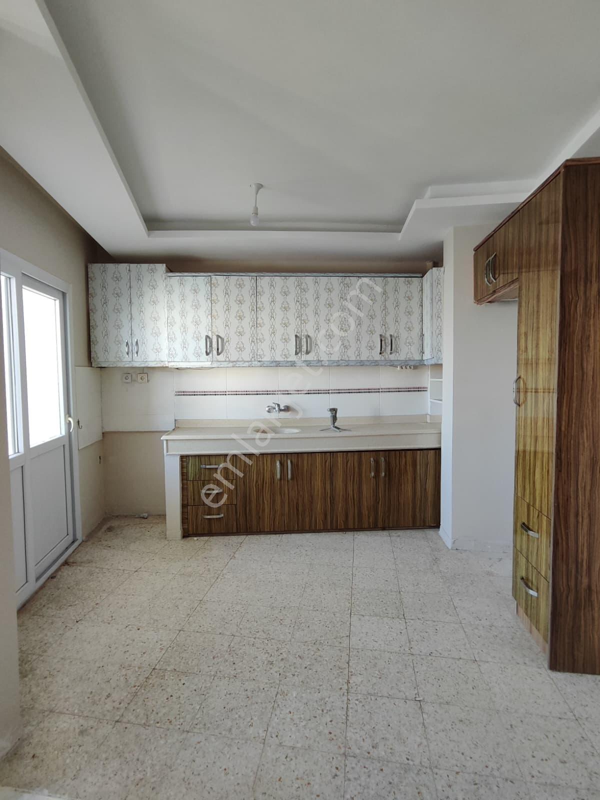 Thor'dan Kiralık Mezitli Davultepe'de 3+1 Havuzlu Geniş Daire - Görsel 21