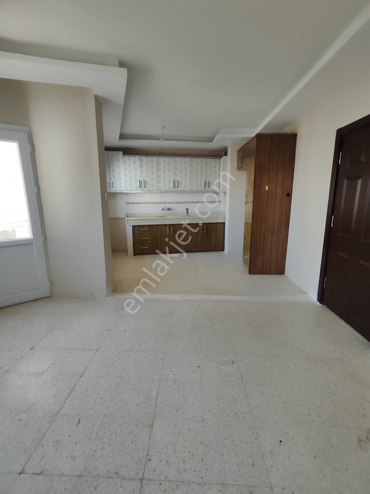 Thor'dan Kiralık Mezitli Davultepe'de 3+1 Havuzlu Geniş Daire - Görsel 23