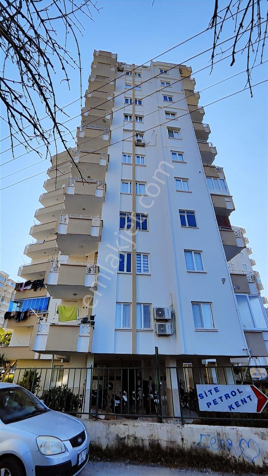 Thor'dan Kiralık Mezitli Davultepe'de 3+1 Havuzlu Geniş Daire - Görsel 14