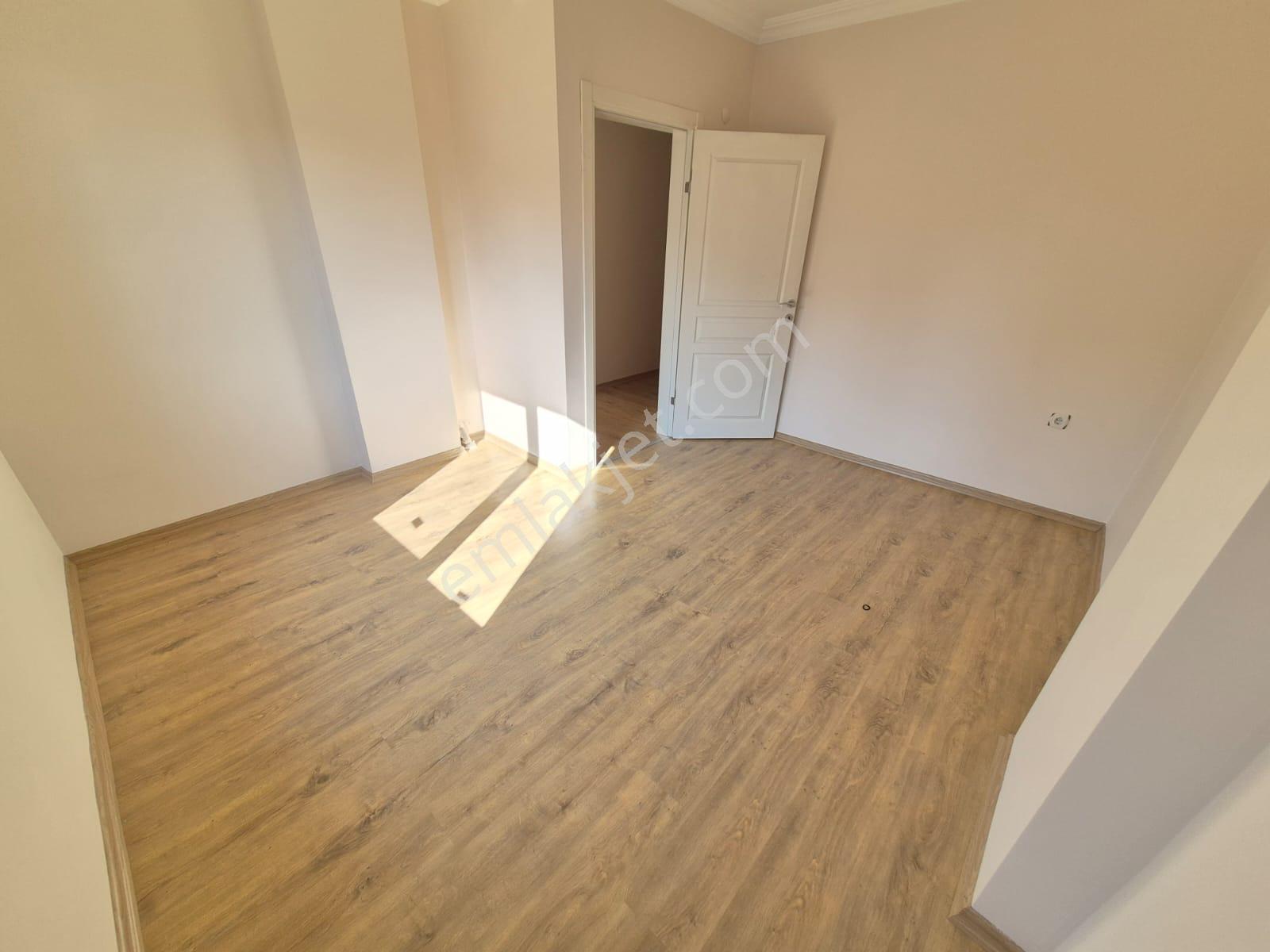Delux'den Cumhuriyet Mah.'de Yeni Emniyete Yakın 1+1 Kiralık - Görsel 12