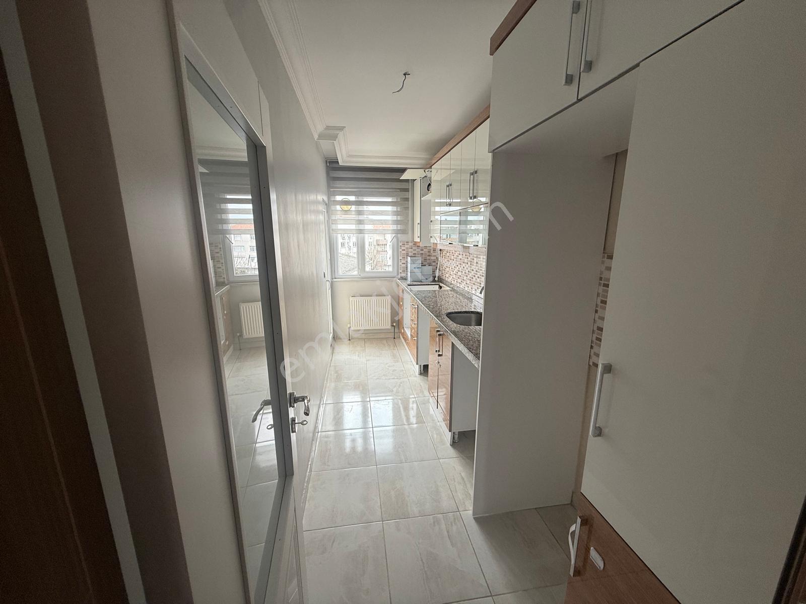 Barış'tan Tepeüstü Merkezde 225 M2 Kocaman Dubleks (otoparklı) - Görsel 29